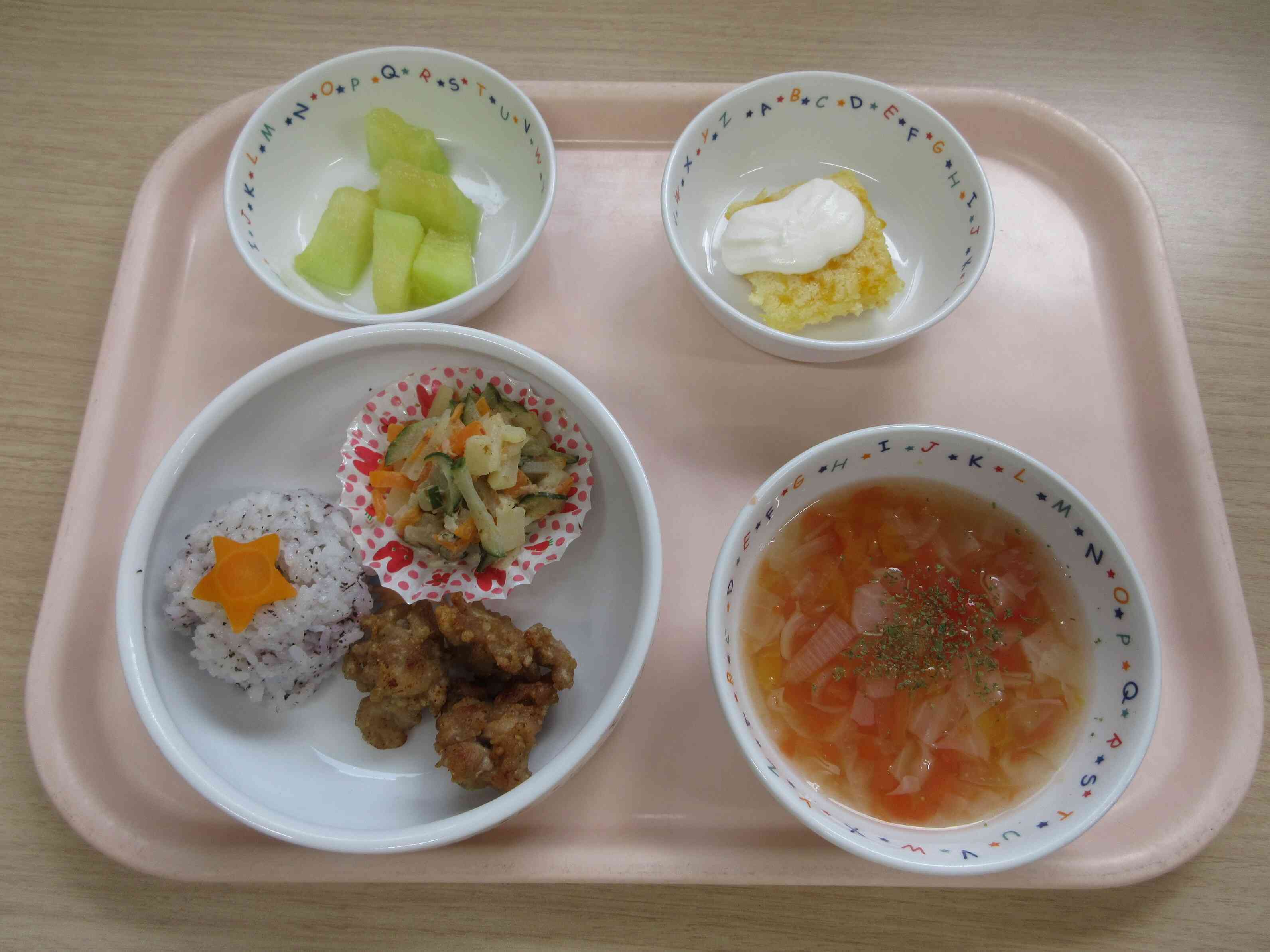 素敵な誕生日会メニューを食べました♪