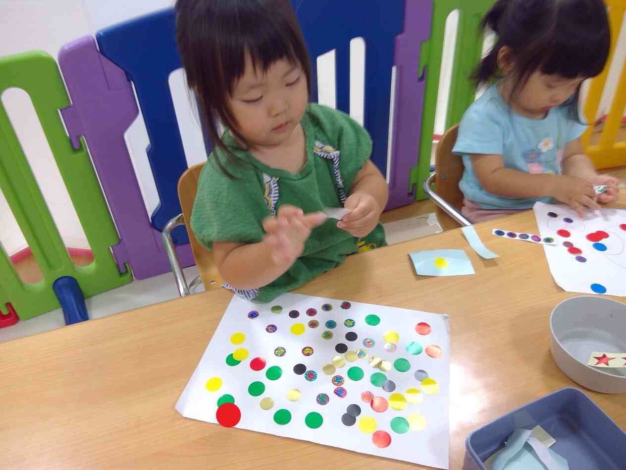 いっぱいペタペタ!