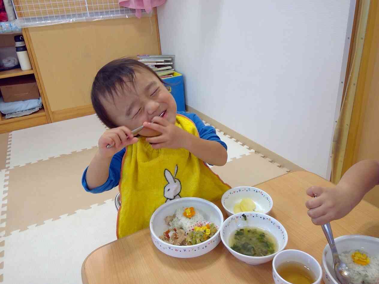 いっぱい食べて大きくなってね。