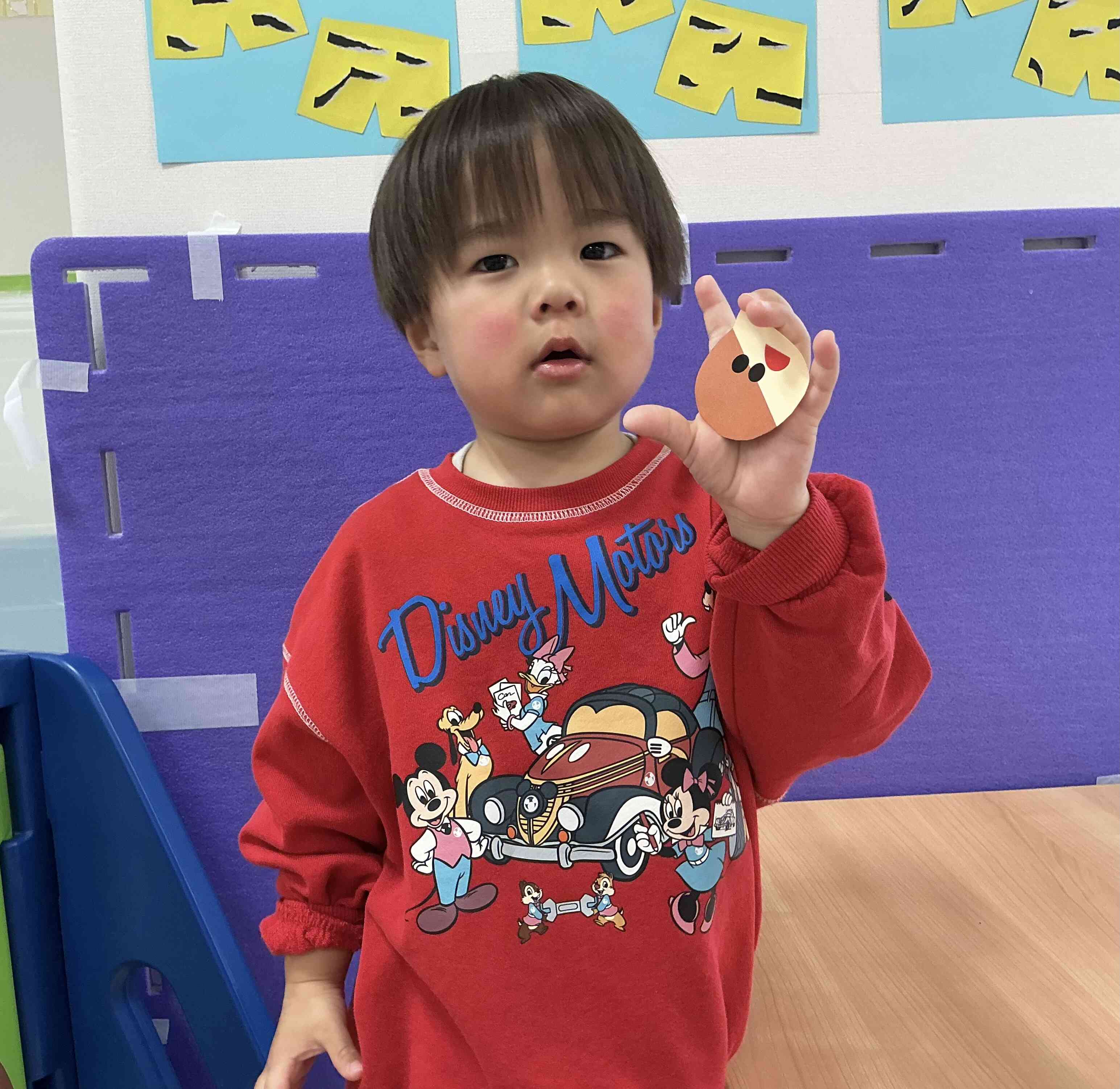 お目目とお口もつけたよ