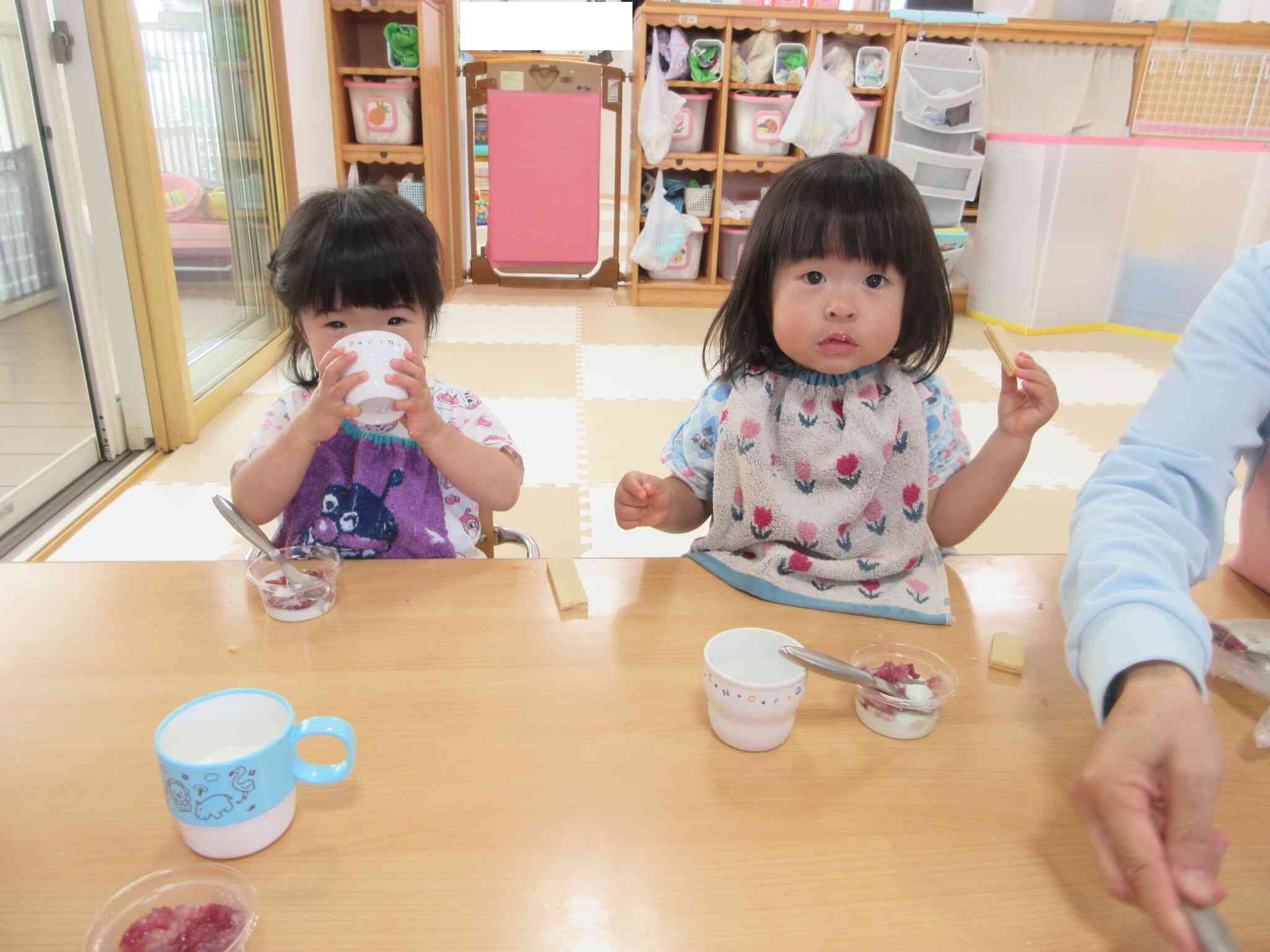 おやつ美味しいな〜