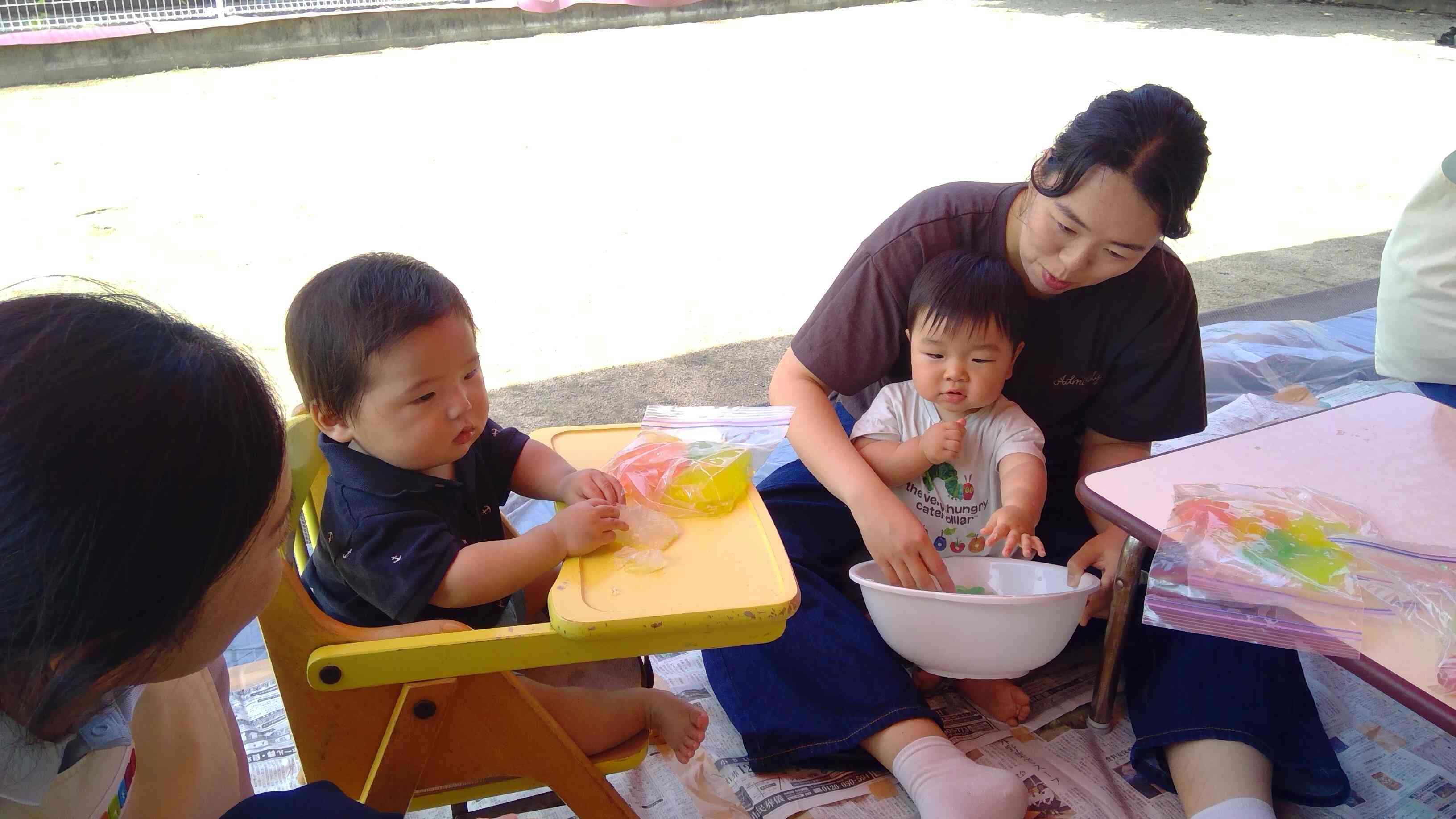 子育て広場に参加してくださった方が、「お家ではできない体験が出来て良かったです」と楽しんで頂けました。