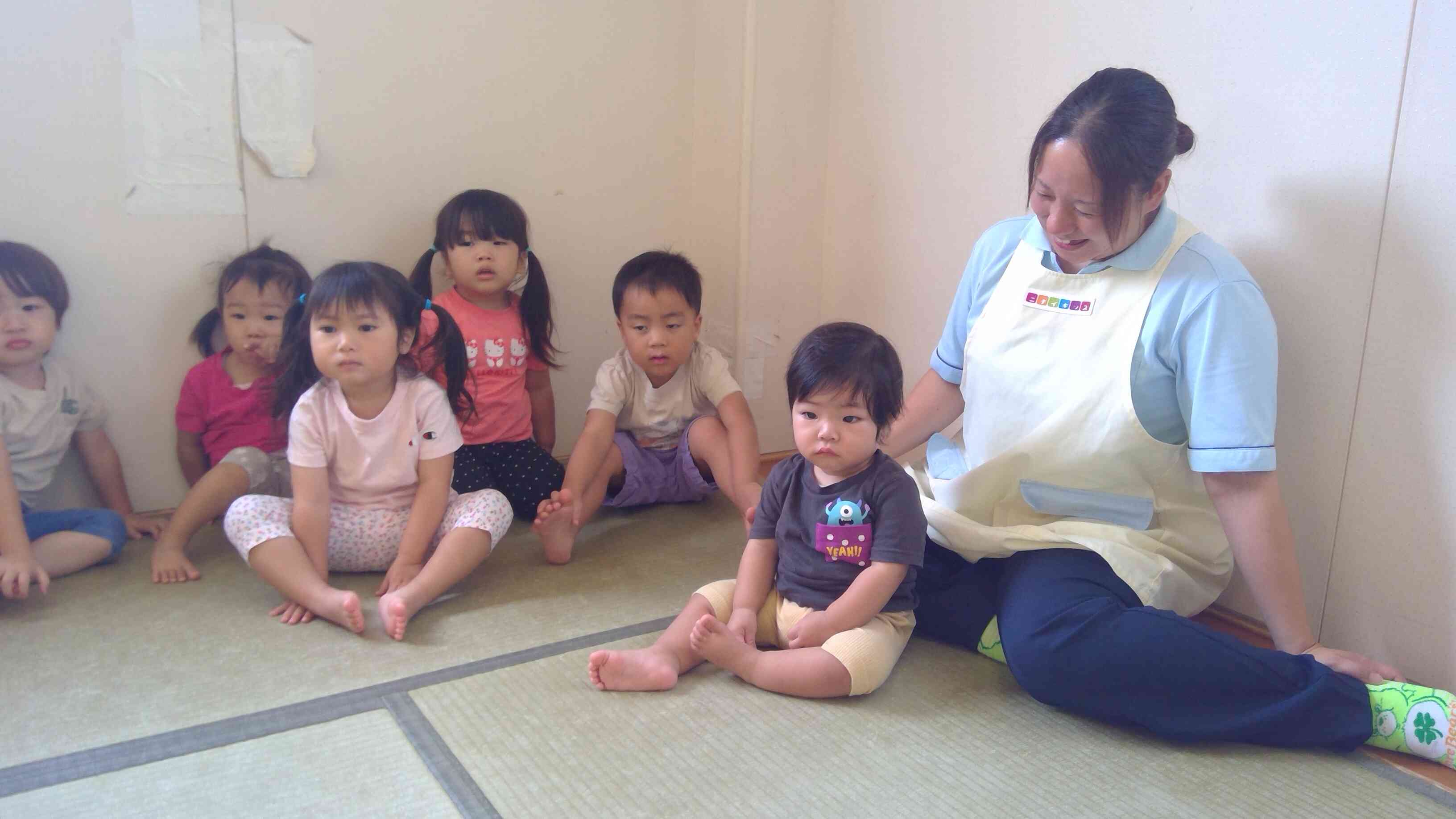 みんなに注目されて少しビックリのおともだち。