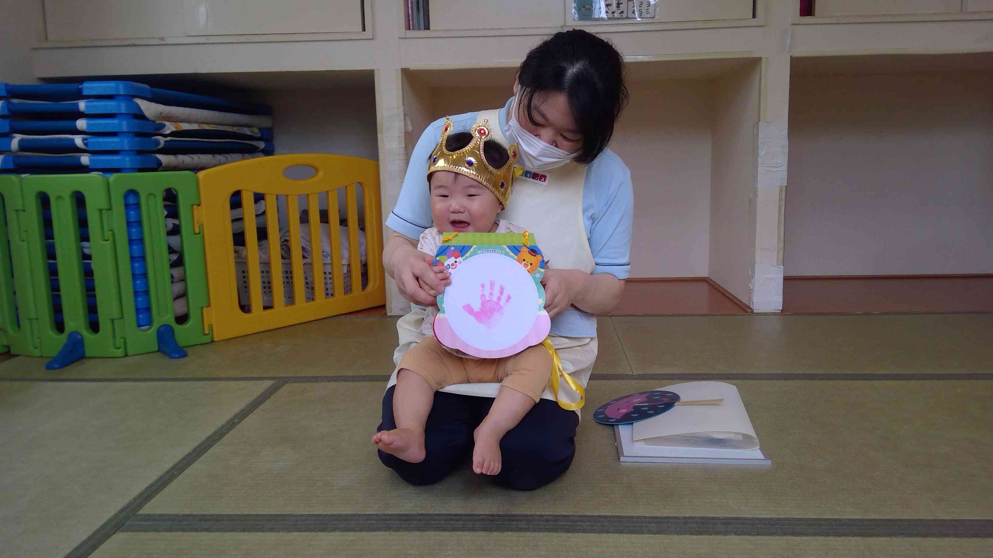可愛い手形スタンプ。