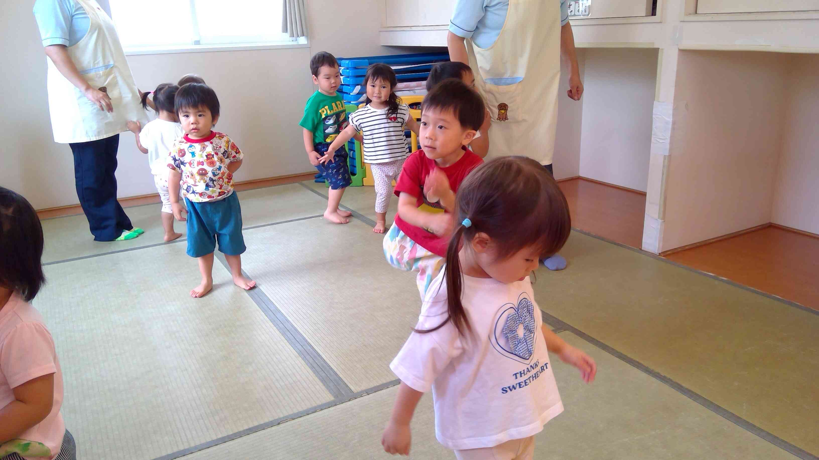 片足上げてぐるぐる～。