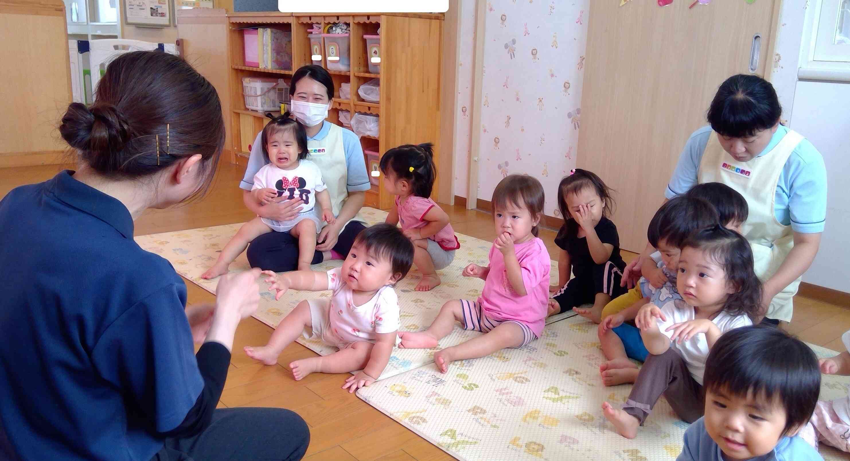 ひよこぐみさんも興味津々。