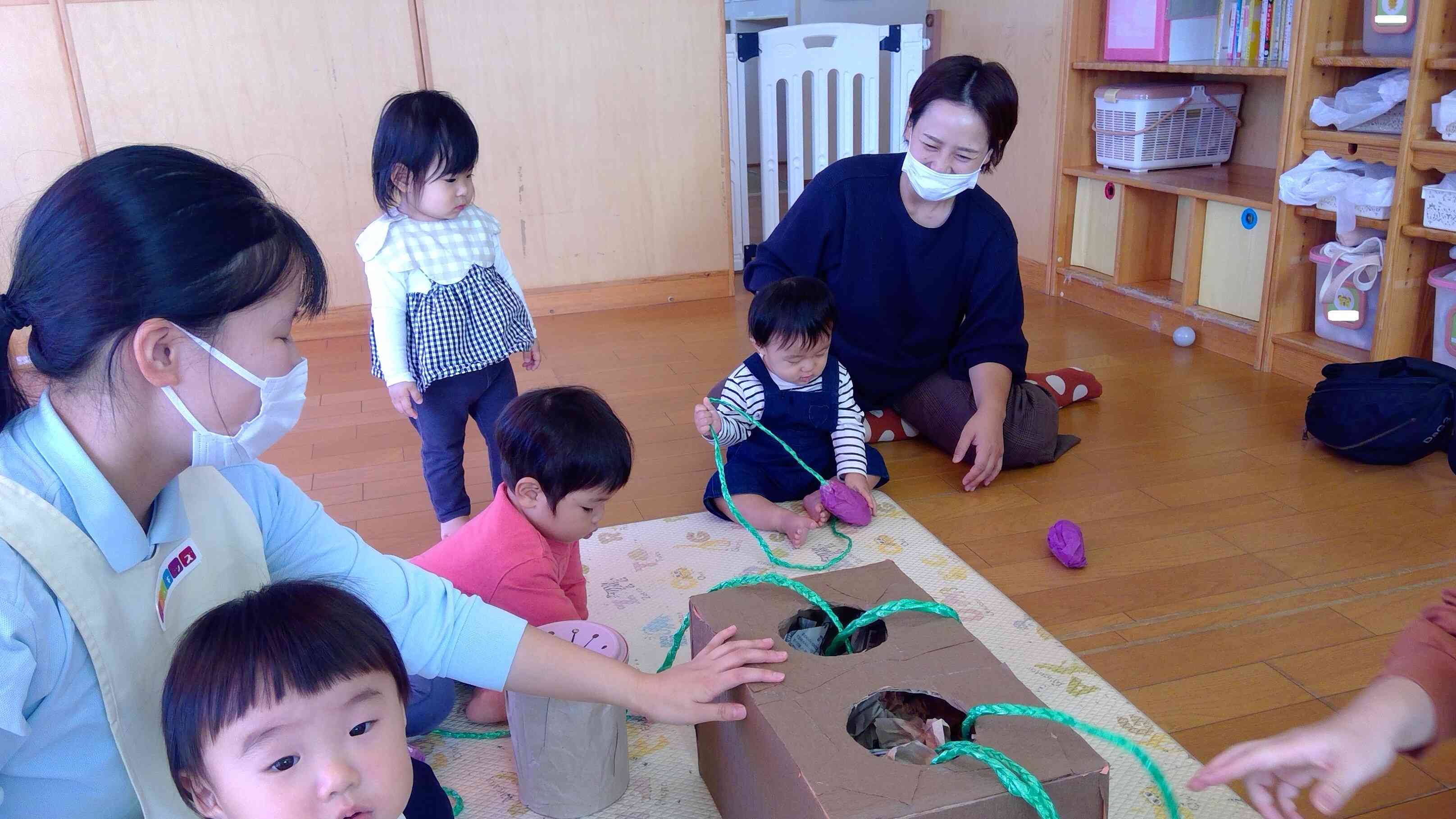 遊びに来てくれたおともだちも「よいしょ、よいしょ」