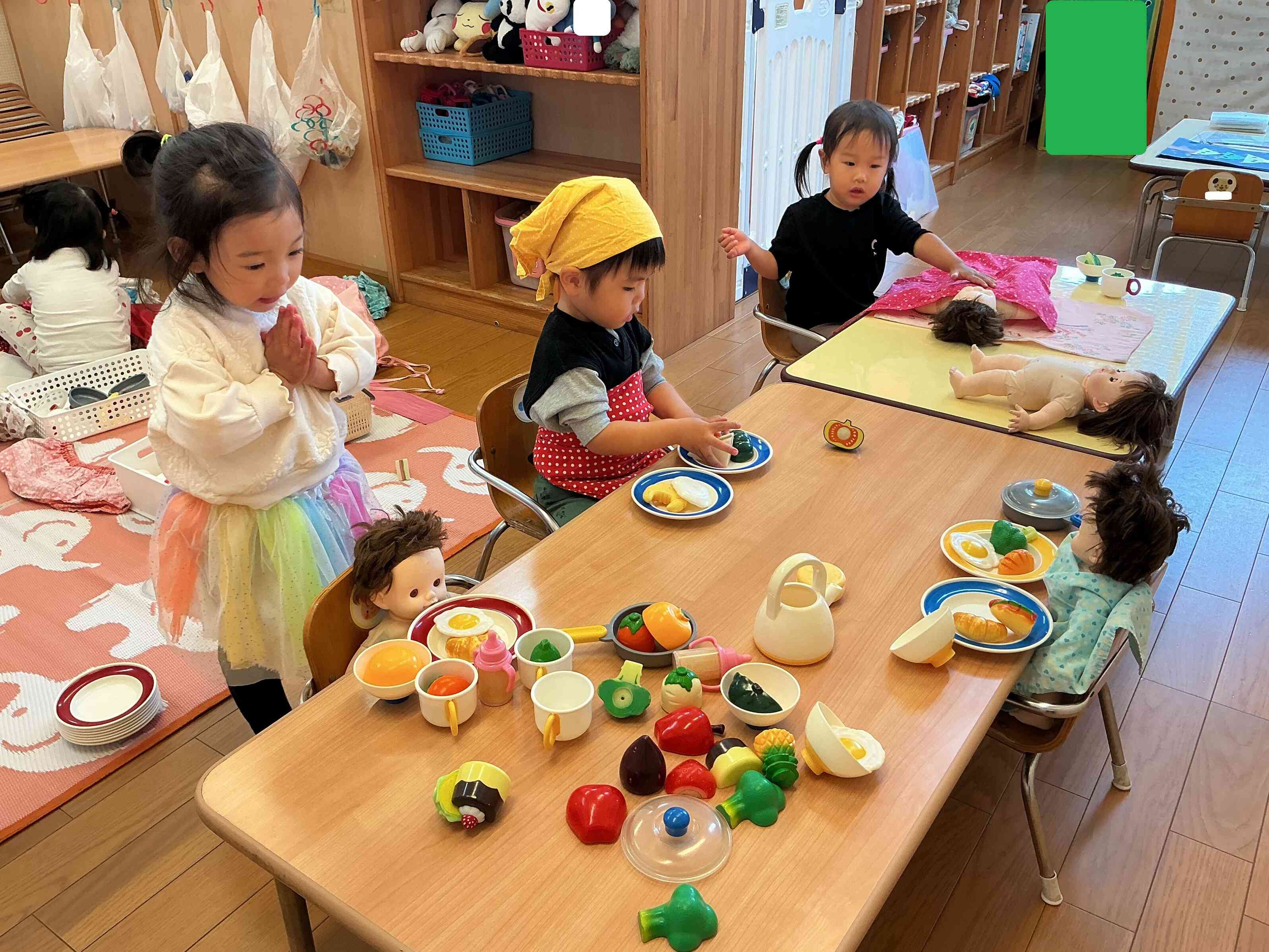 小さな可愛いパパやママがいっぱい