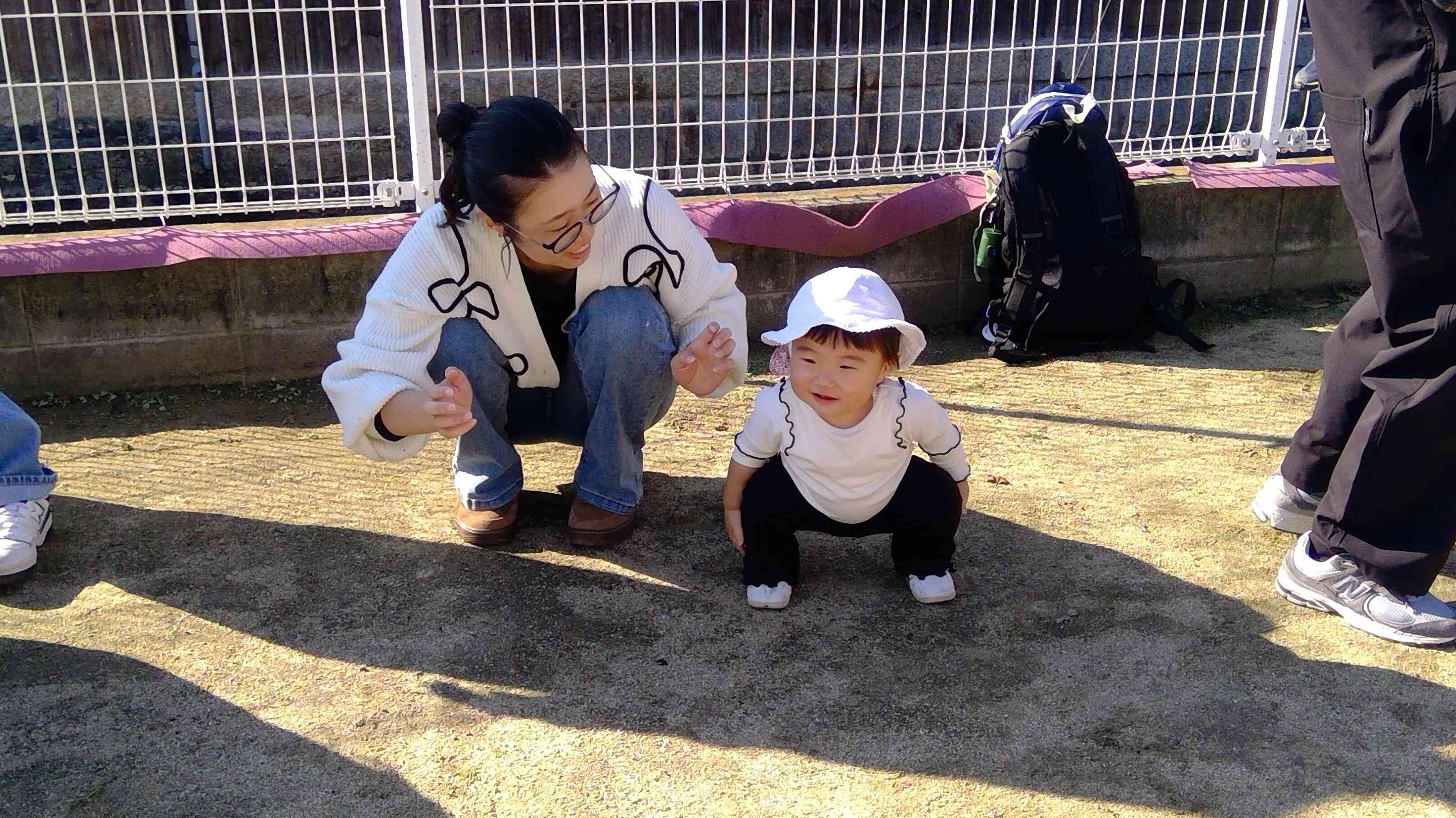 園を出発前に、おうちの方と一緒に「きのこ」を踊りましたよ。