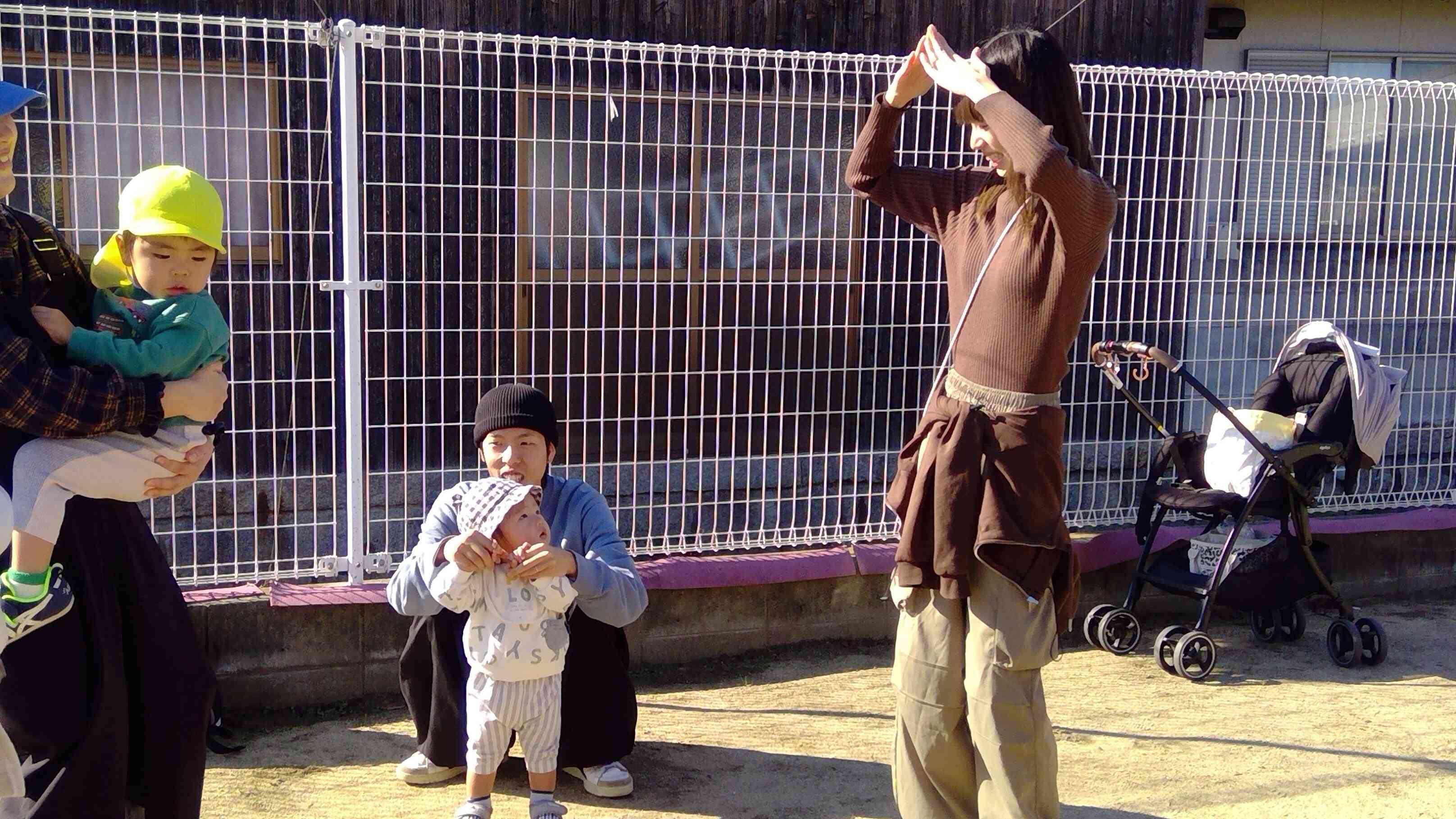 出発前の「きのこダンス」ママもニコニコで踊ってくれました。