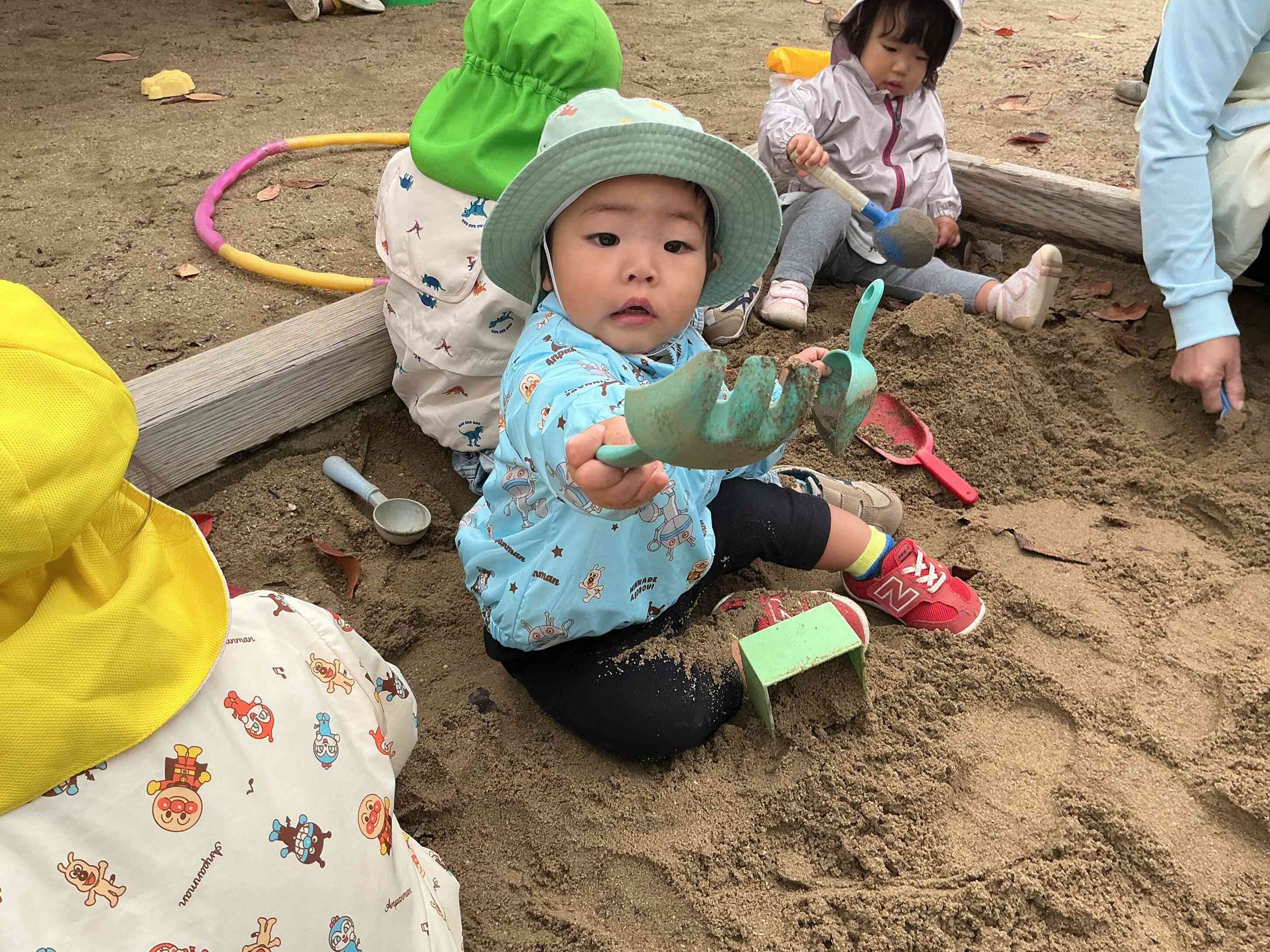 お砂場あそび、だ～いすき