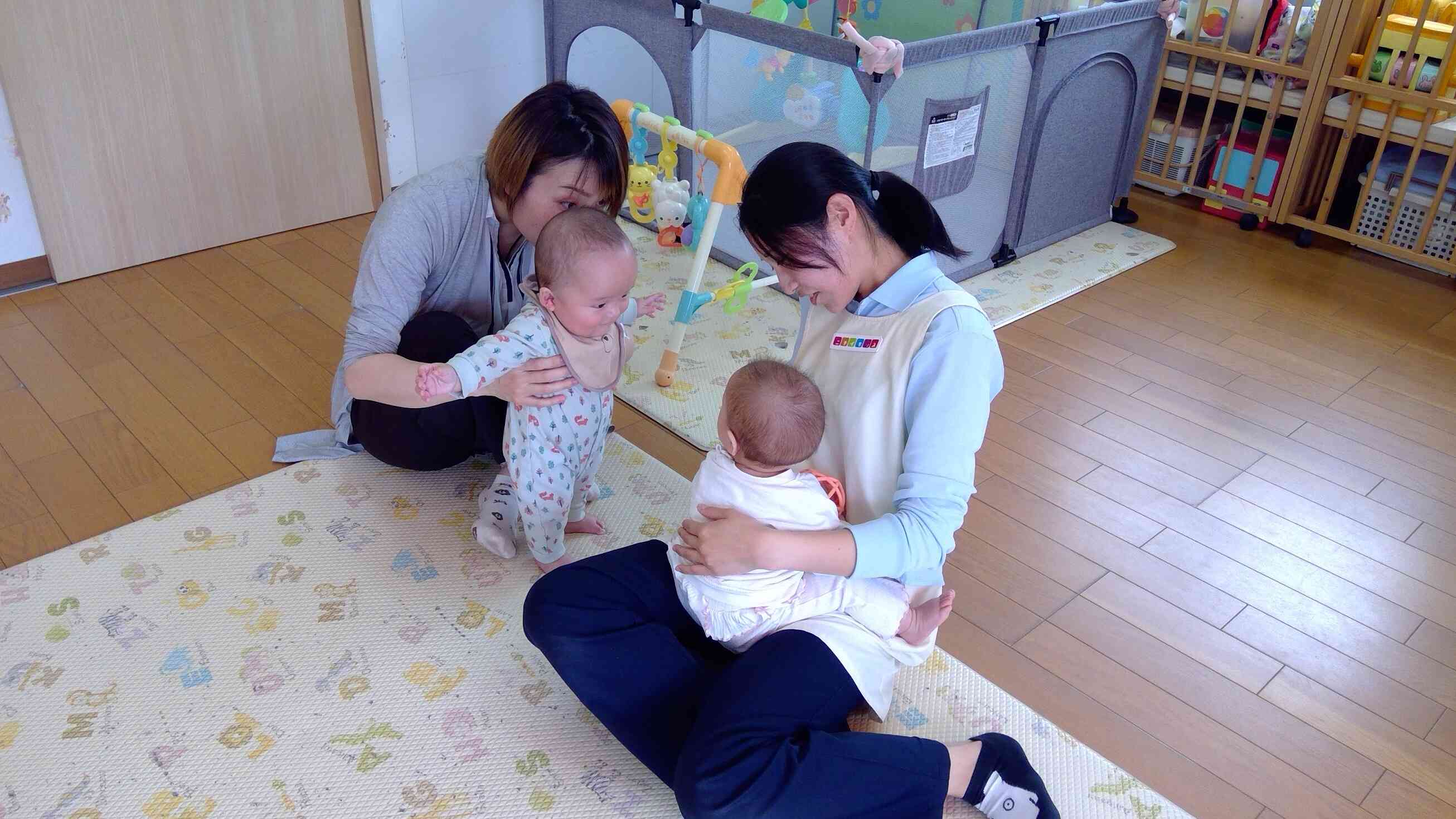 保育園のこと、子育てのこと、たくさんお話しながら楽しく遊んでくれました。