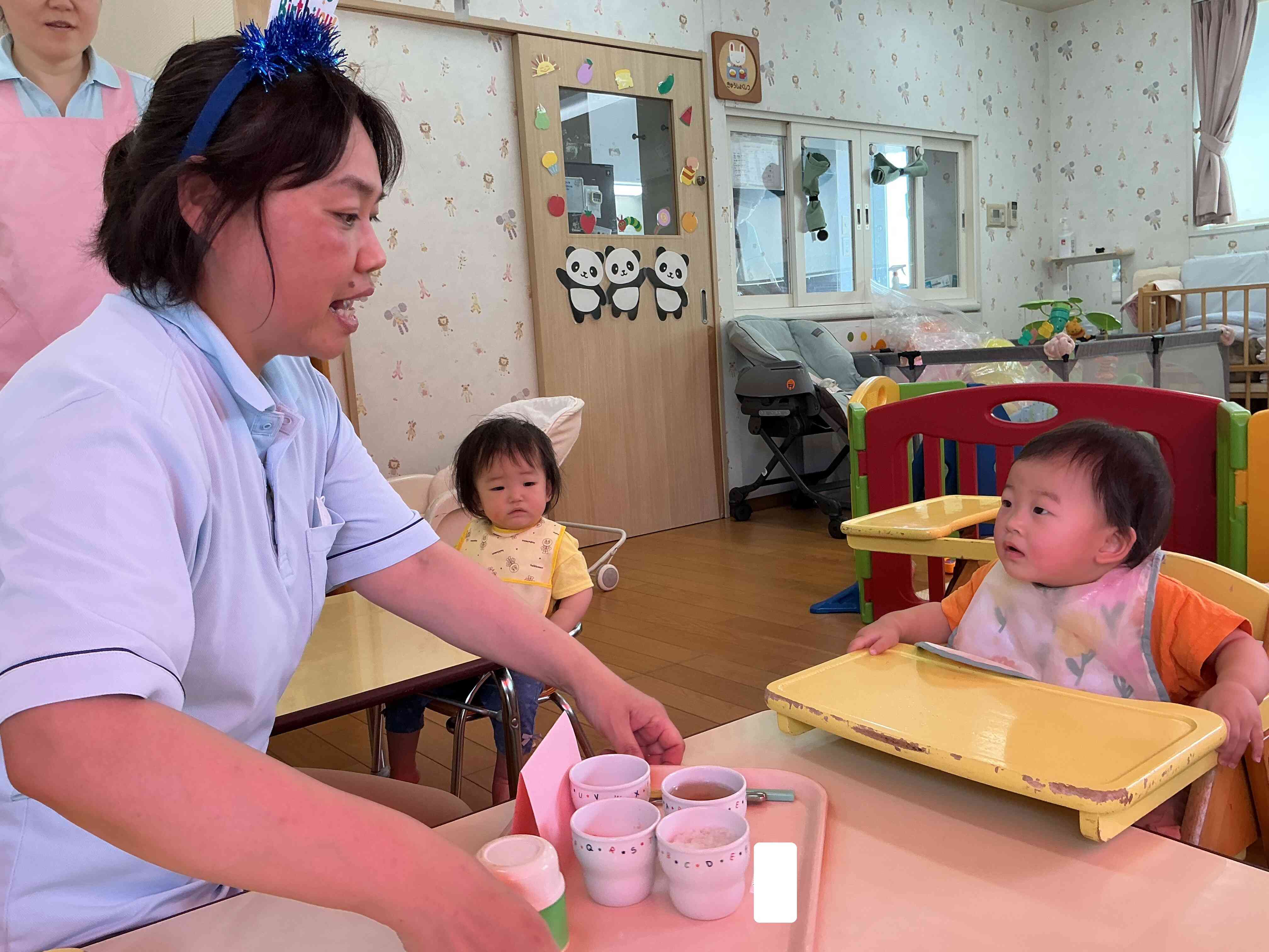 給食の先生が大好きな給食を届けてくれましたよ。