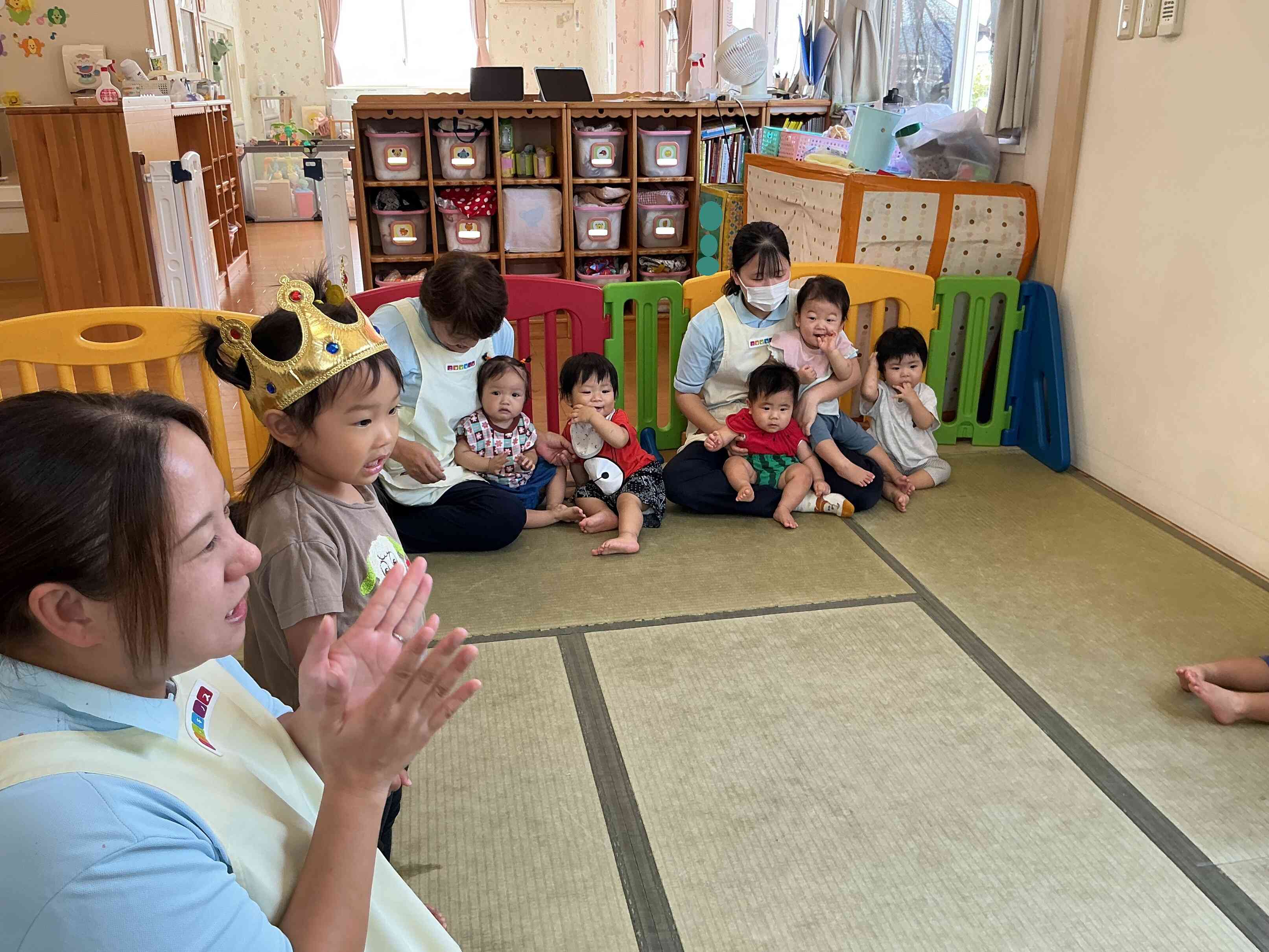 「たんたんたんたんたんじょうび~」とみんなからお歌のプレゼント。