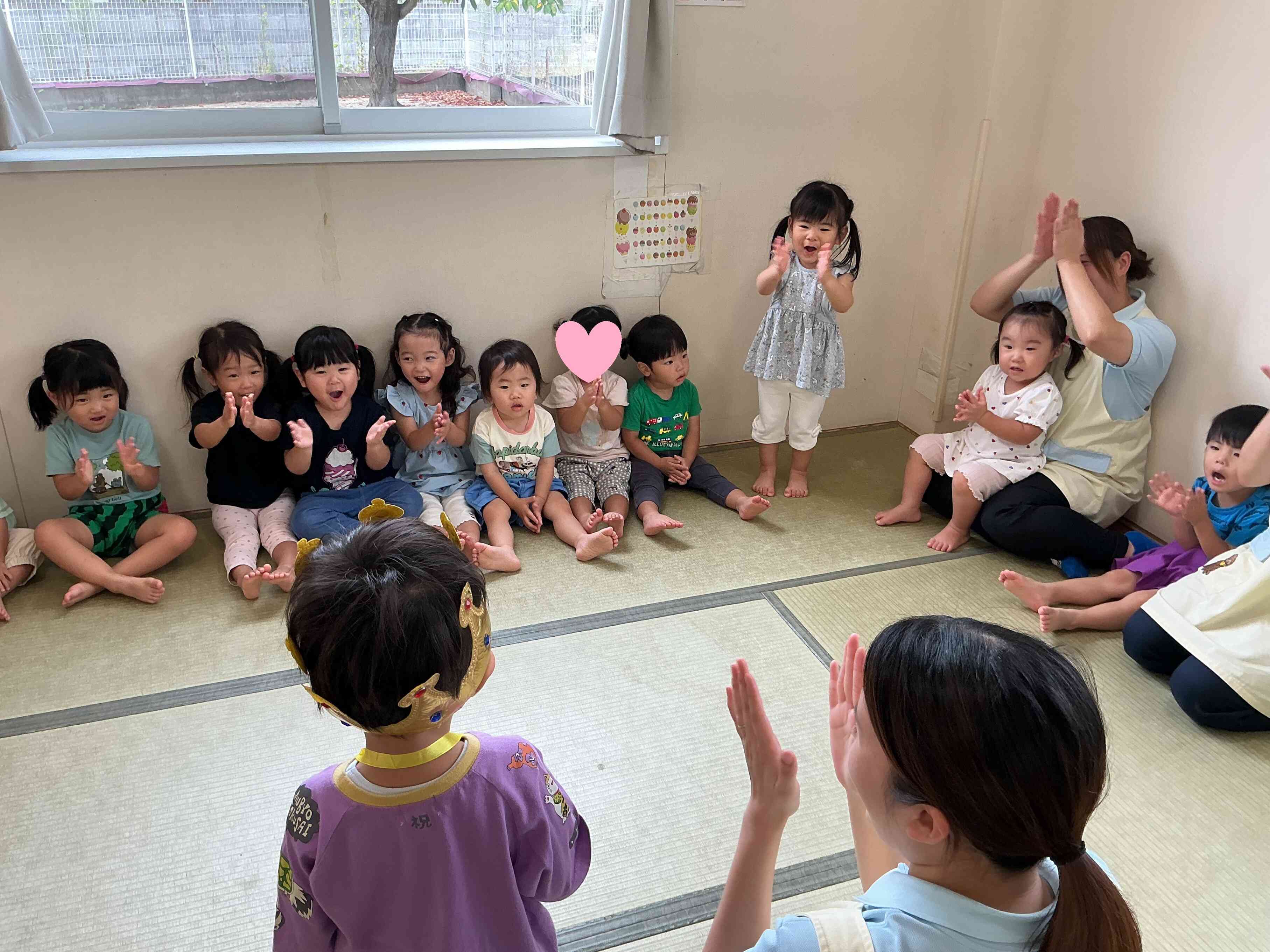 「たんたんたんたんたんじょうび」、みんなからお歌のプレゼント。