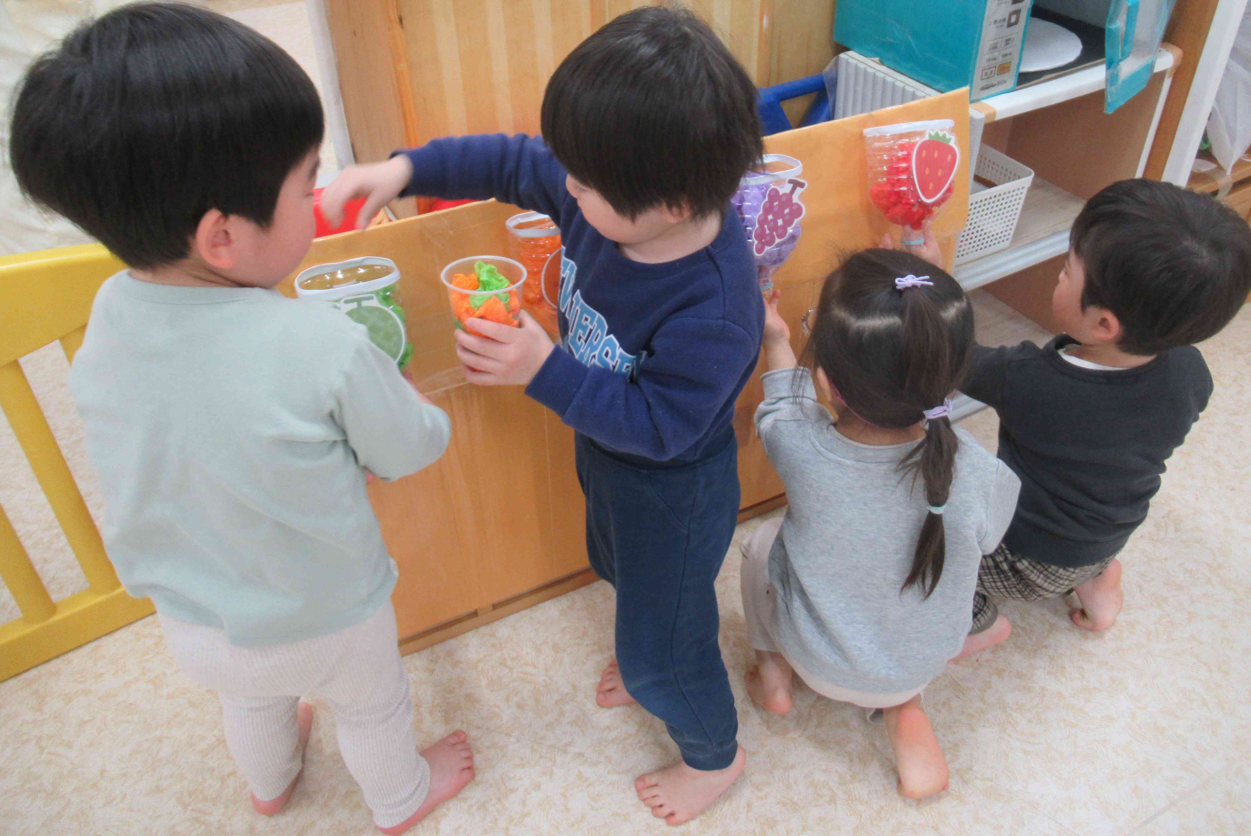 ジュース屋さんごっこをしたよ！