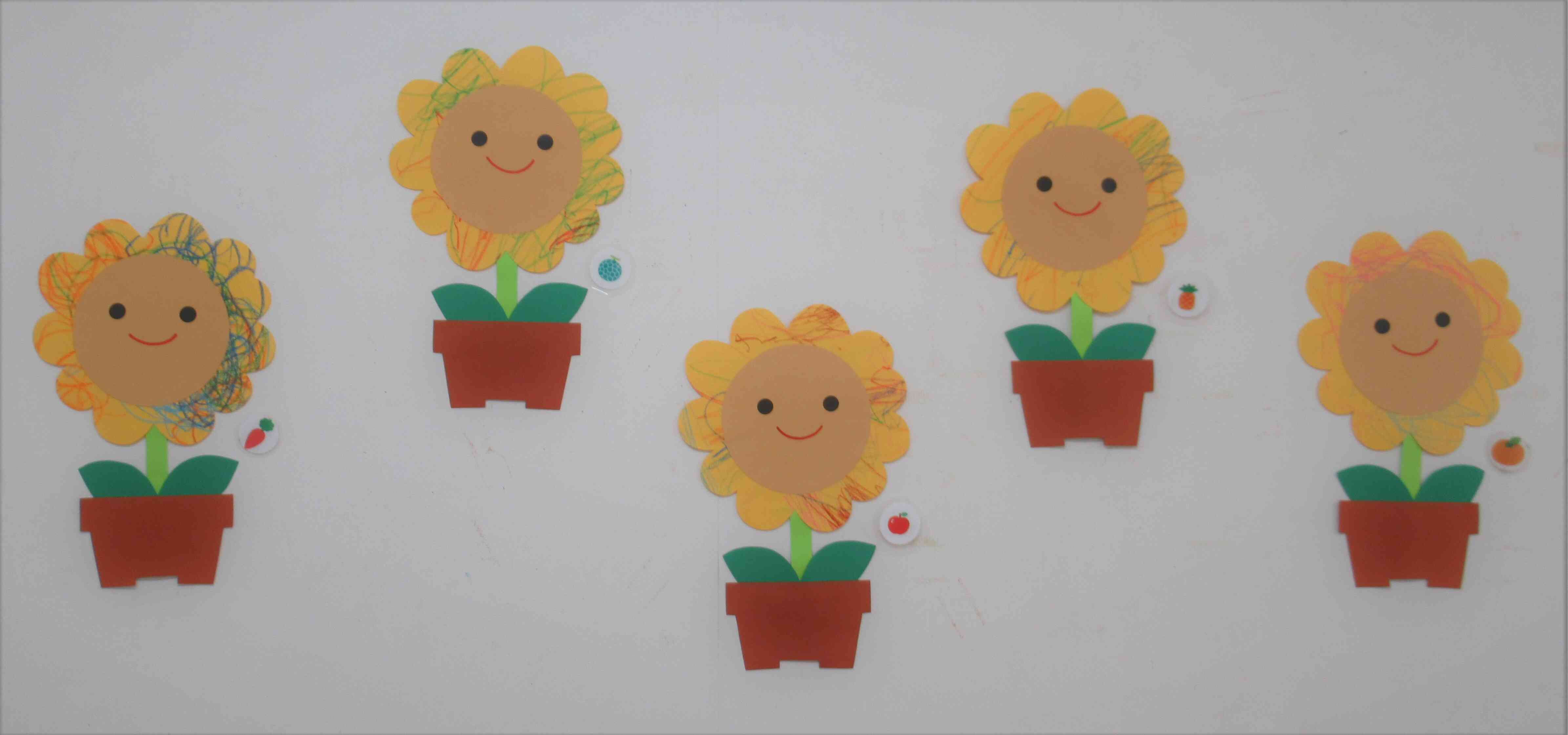 あひる組(１歳児)　ひまわりの製作
