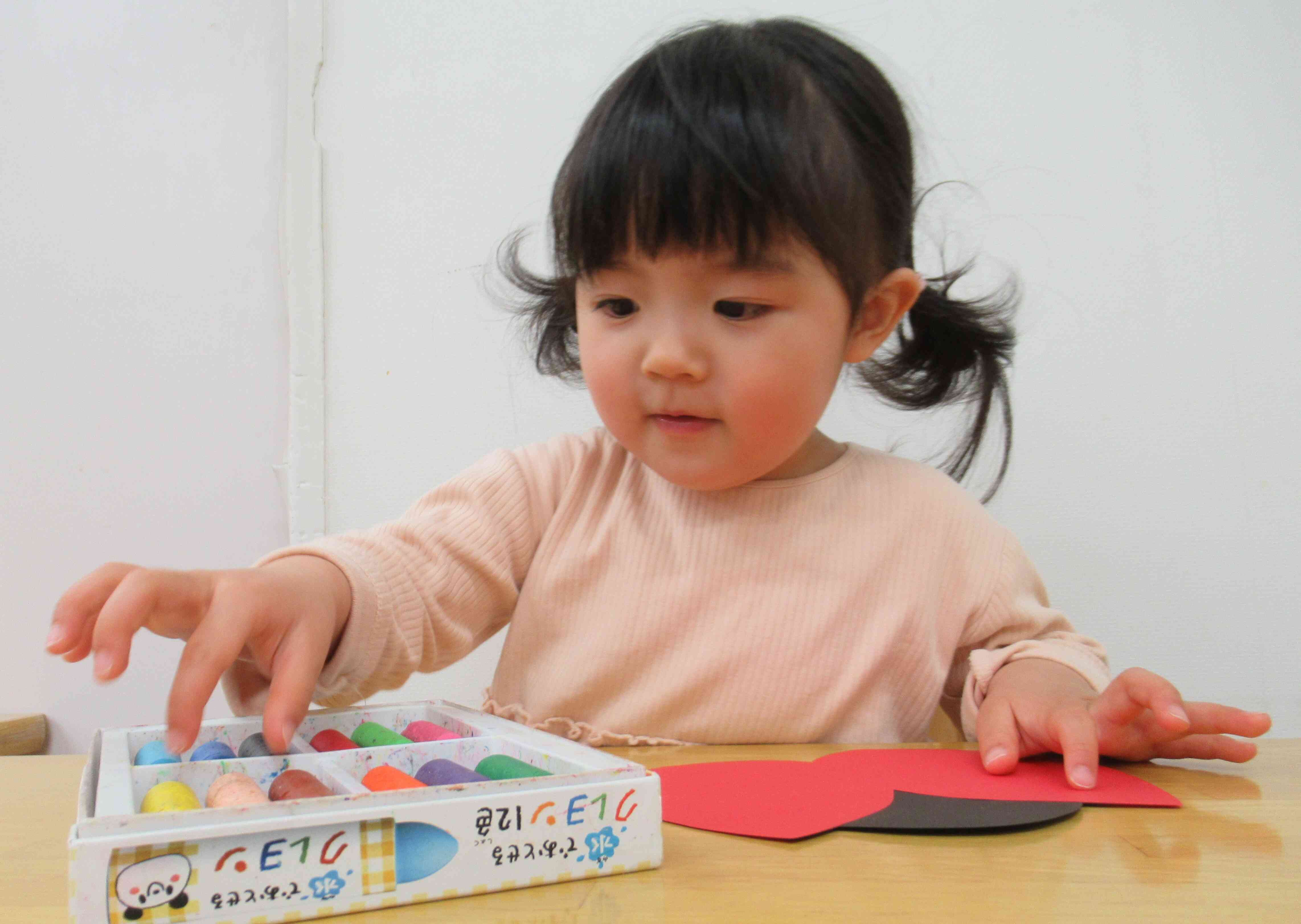 どのクレヨンにしようかな？