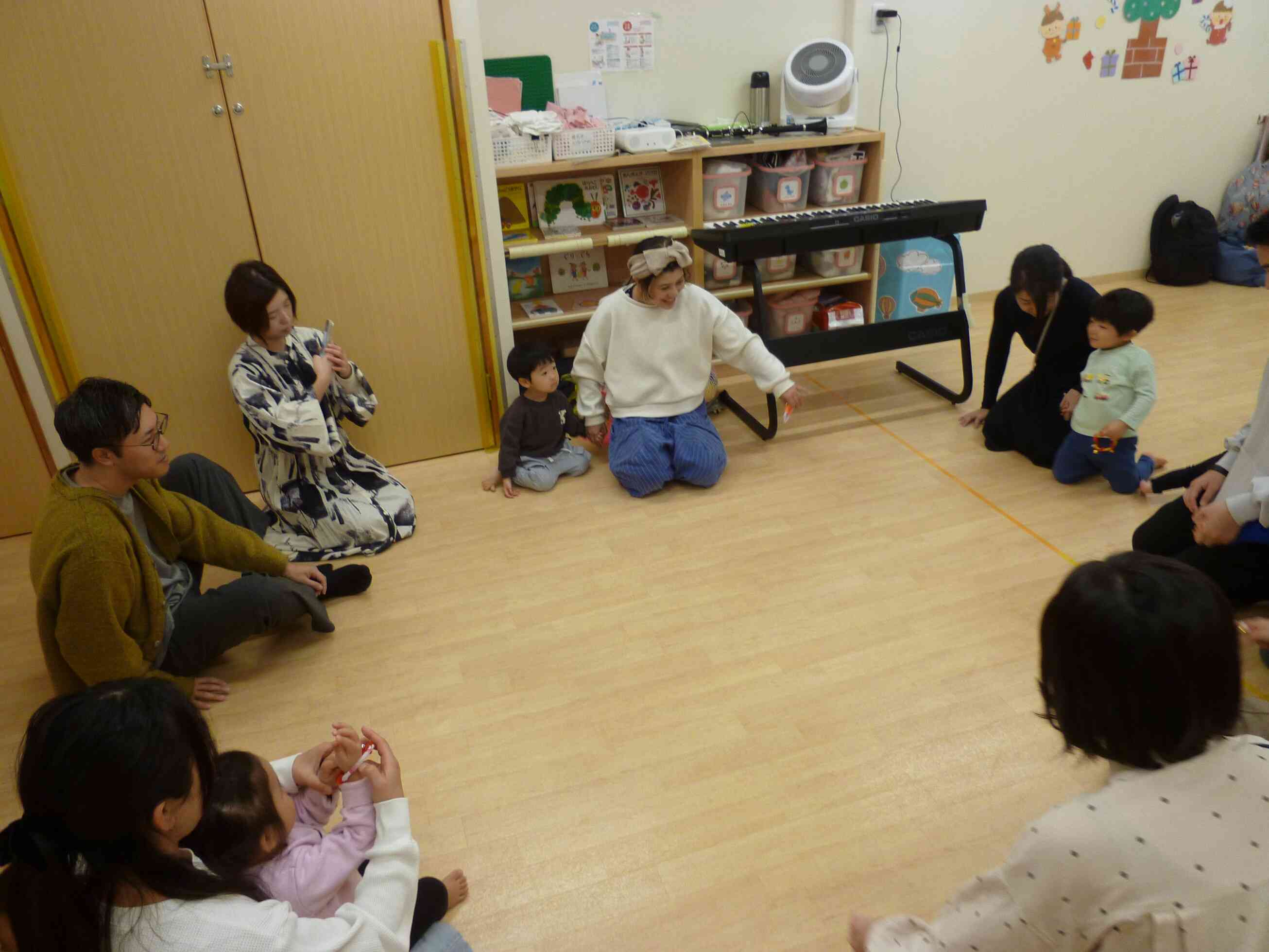 手をつなごう!