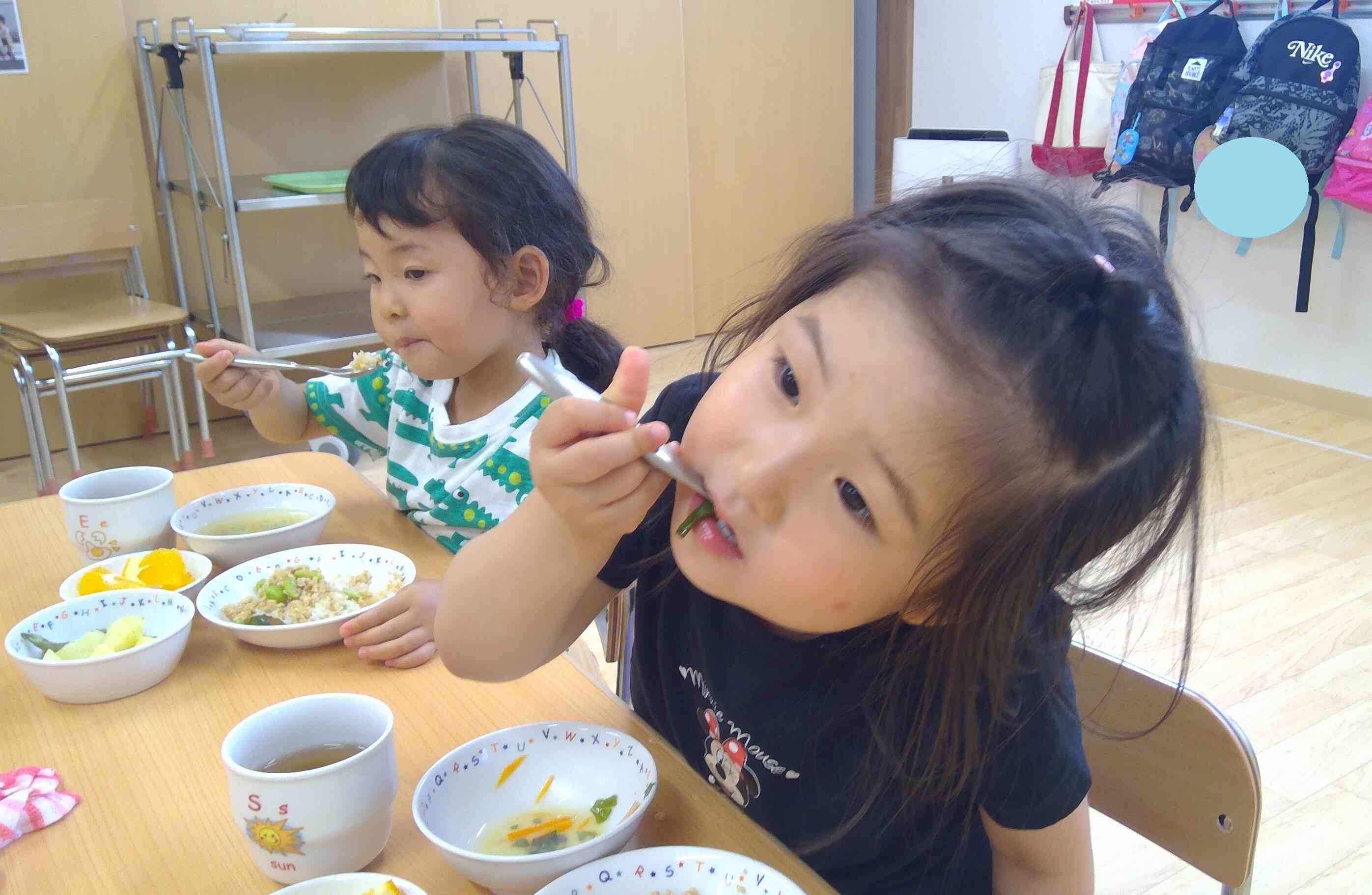収穫した野菜を食べてみよう!