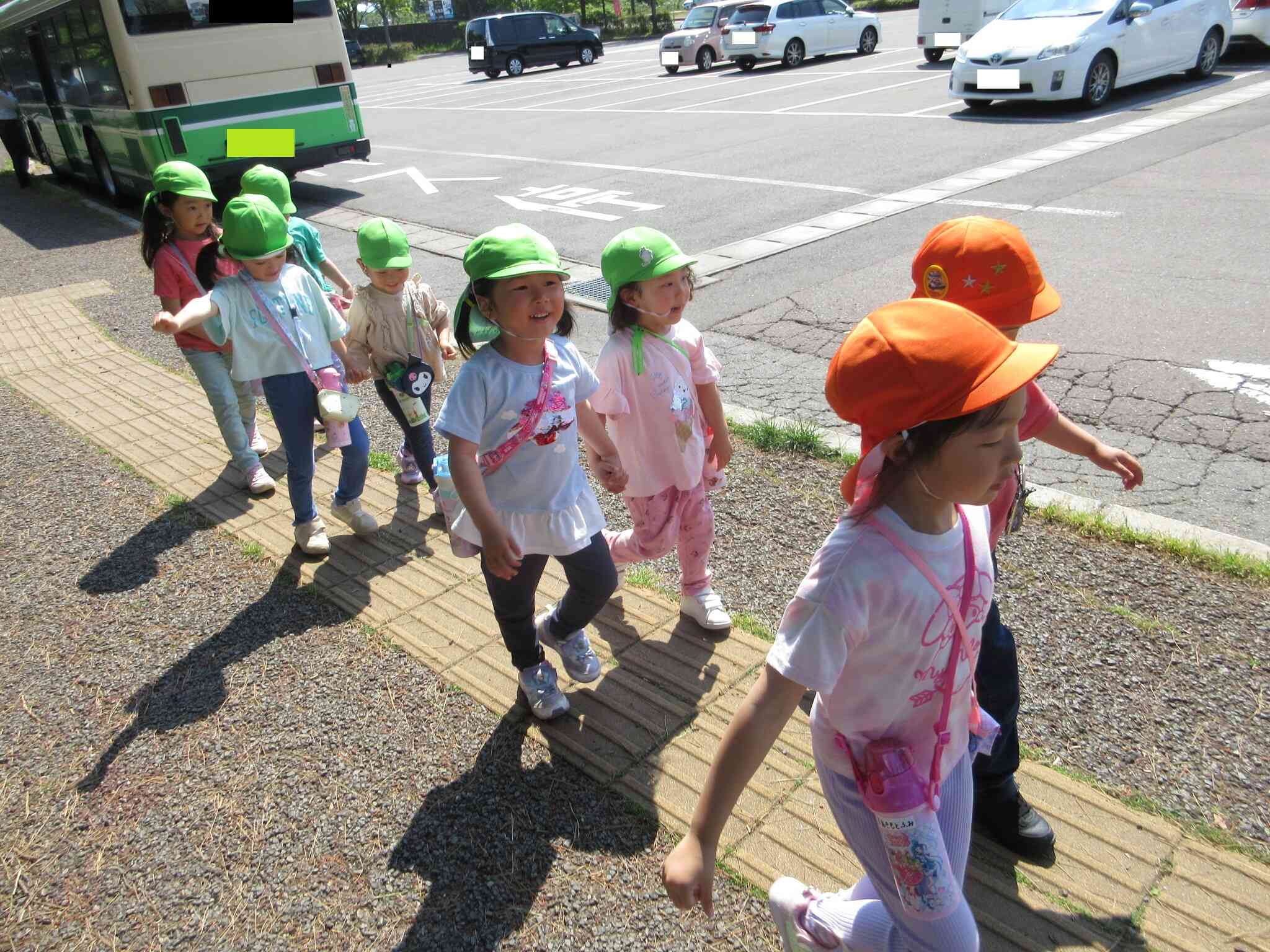 バス遠足に行ってきたよ①～４、５歳児～