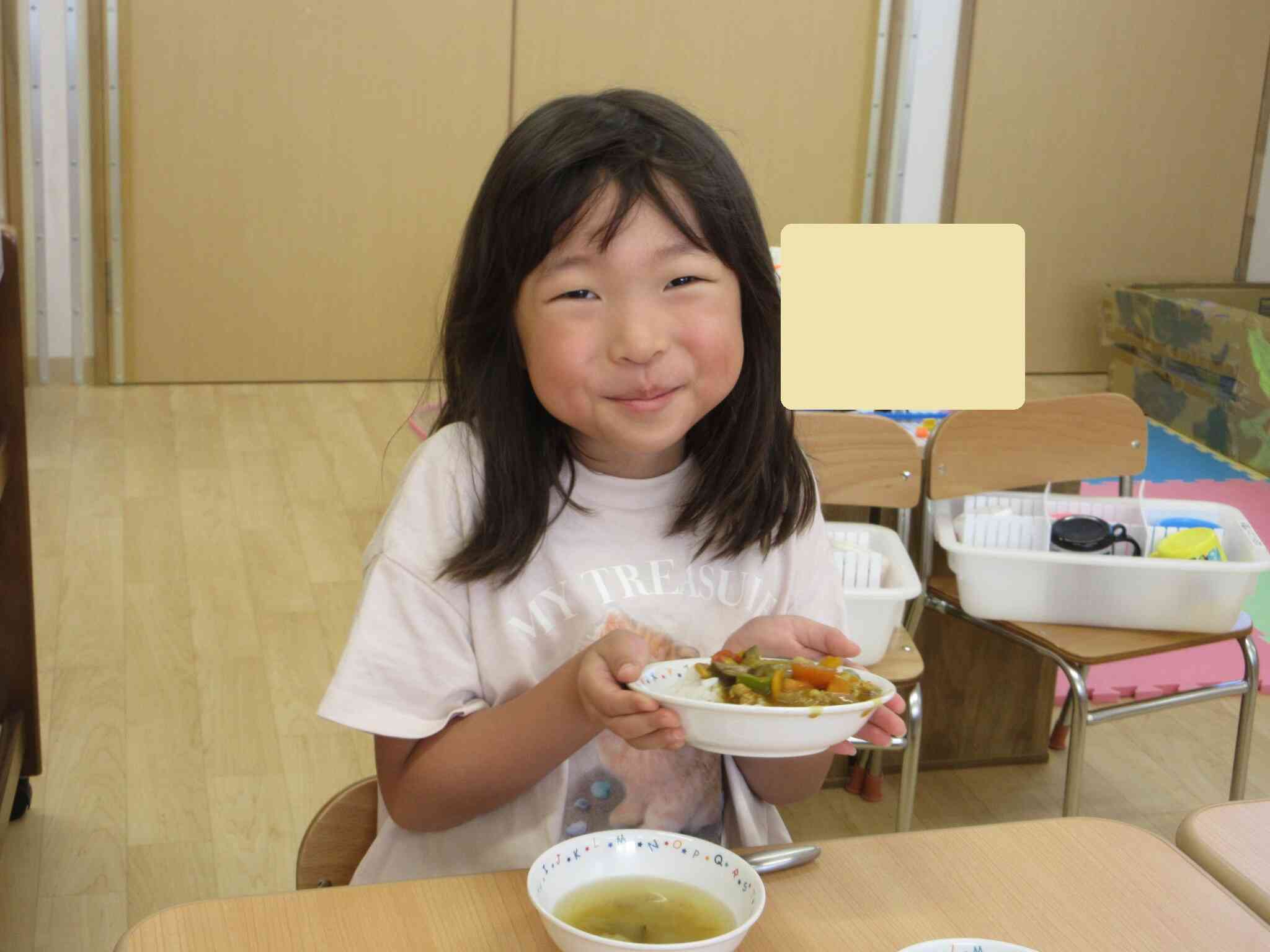 美味しくって思わず笑顔になるね