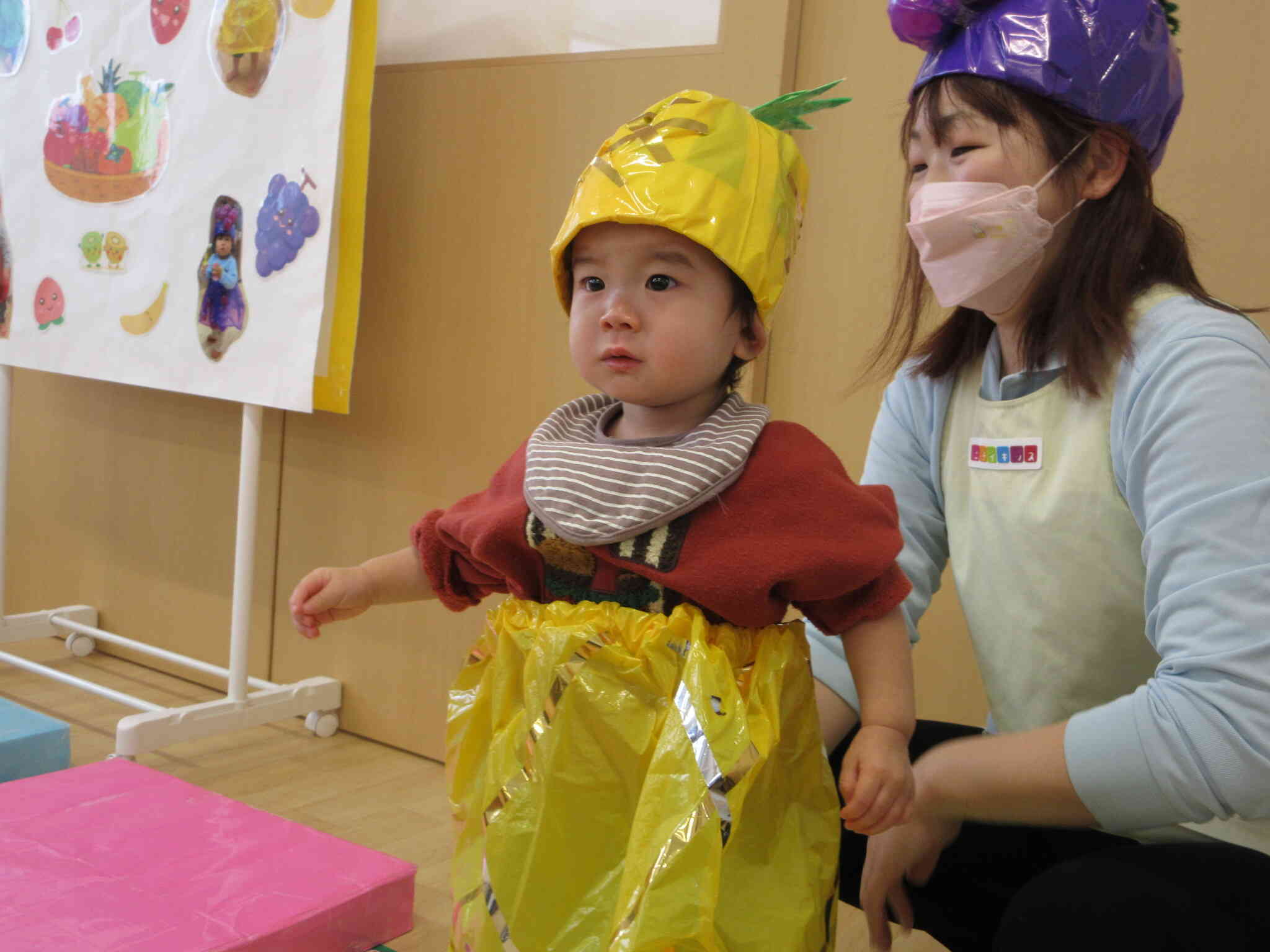 「パイナップルプル～♫」   パイナップルに変身 