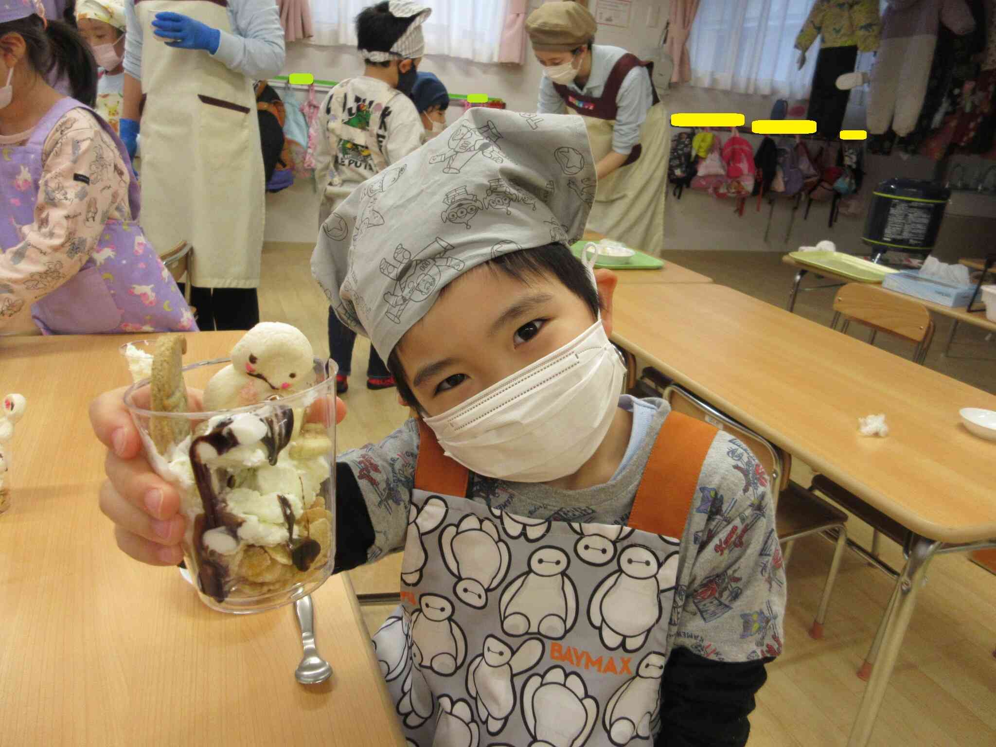 ４、５歳児クッキング④（美味しいパフェを食べよう）