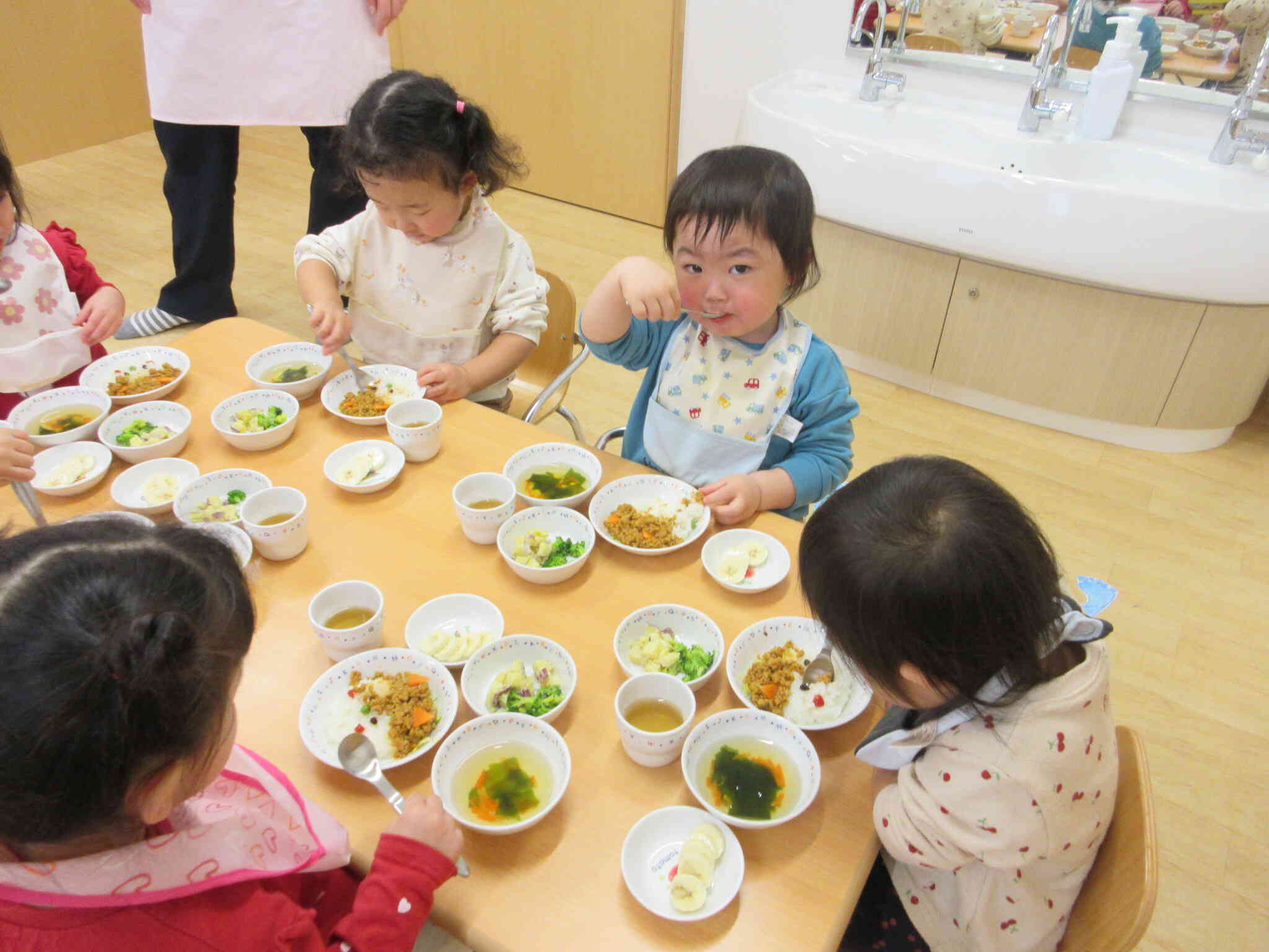 みんなモリモリ食べていました。