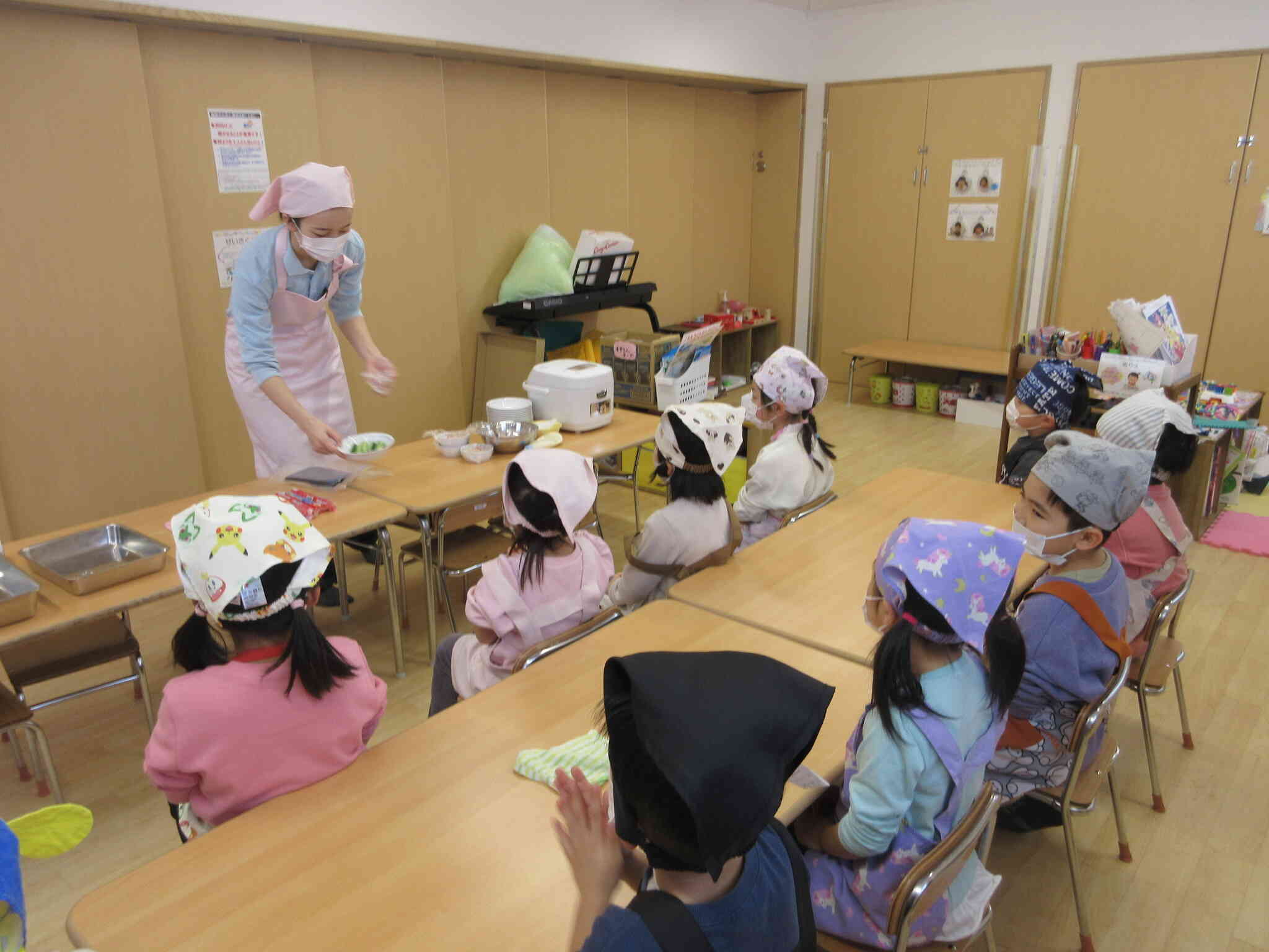 恵方巻作りクッキング（４、５歳児）①