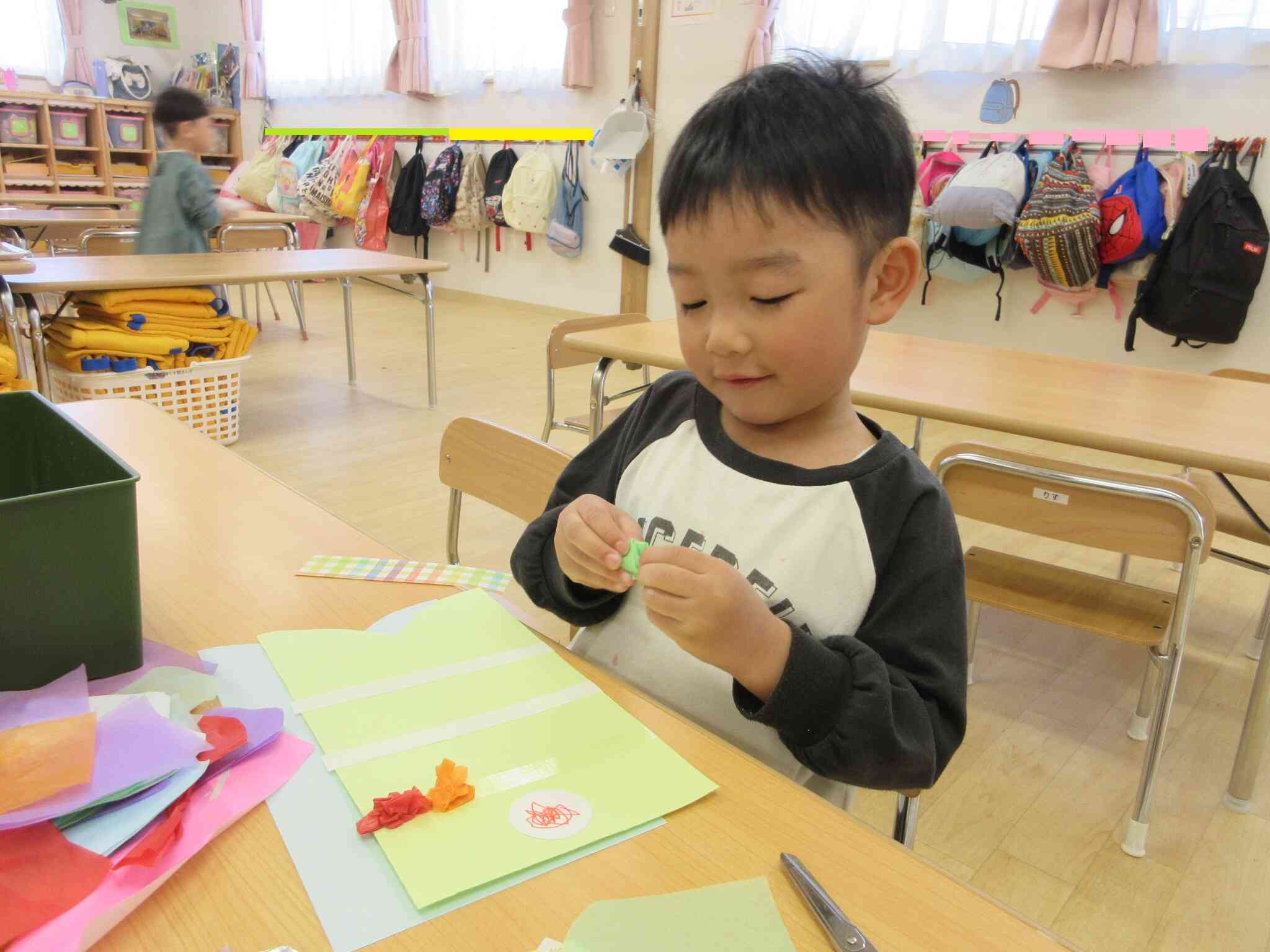 こいのぼり製作をしたよ～３歳児～