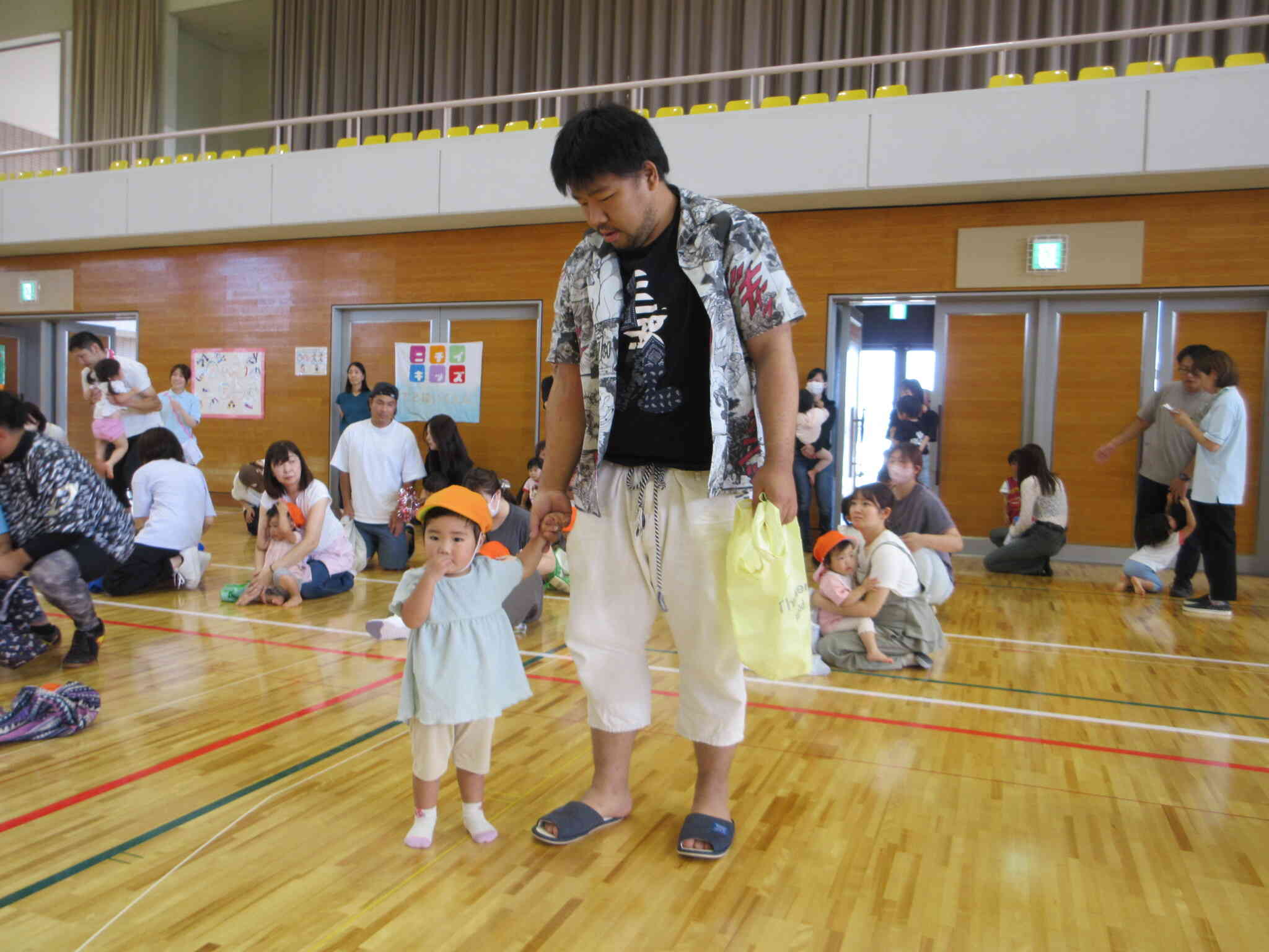 ニチイキッズ運動会「親子でお買い物にLet`s Go!」１歳児あひる組