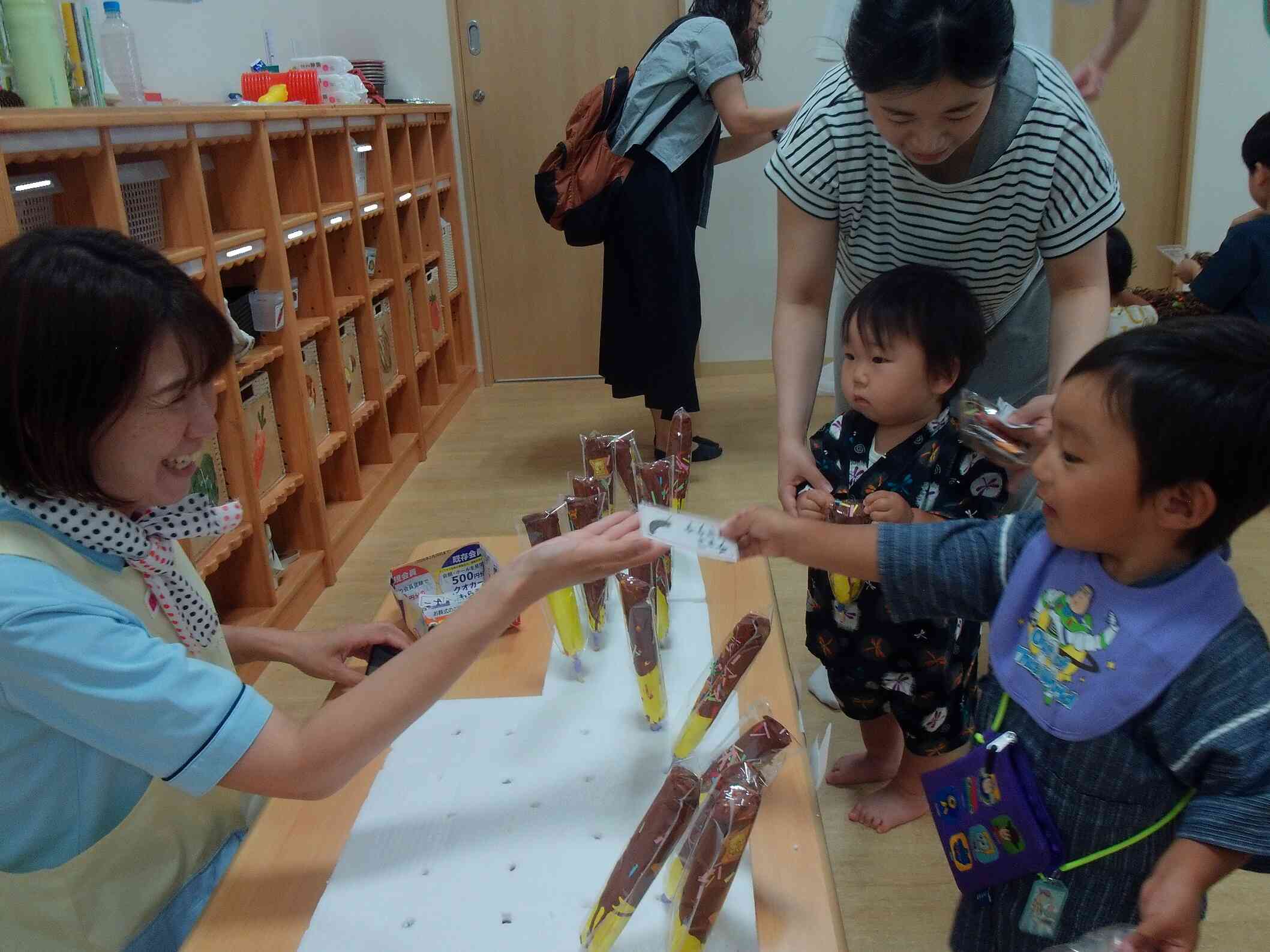 「チョコバナナくーださーい！！」