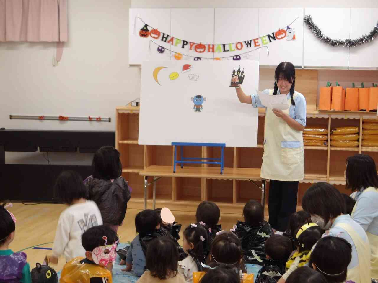 ハロウィンイベントを全クラスで行いました♪