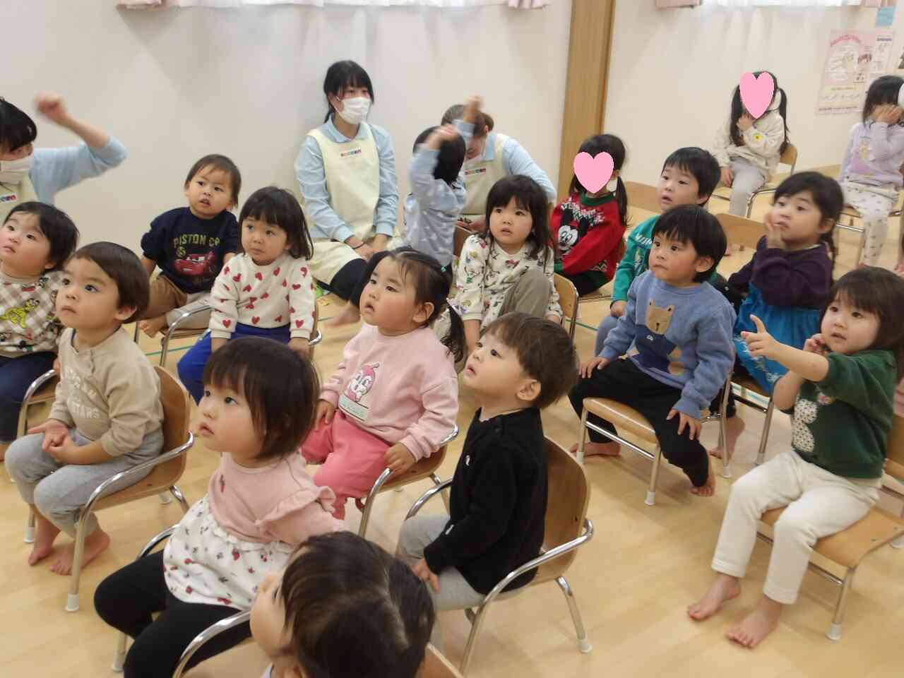 みんなサンタさんに興味深々！