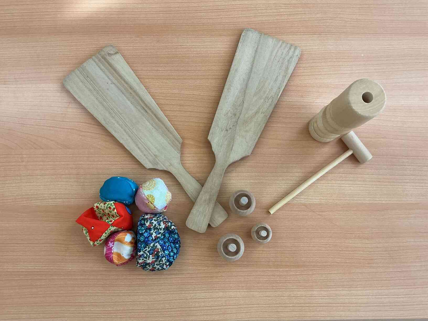 お正月遊び①　（1歳）