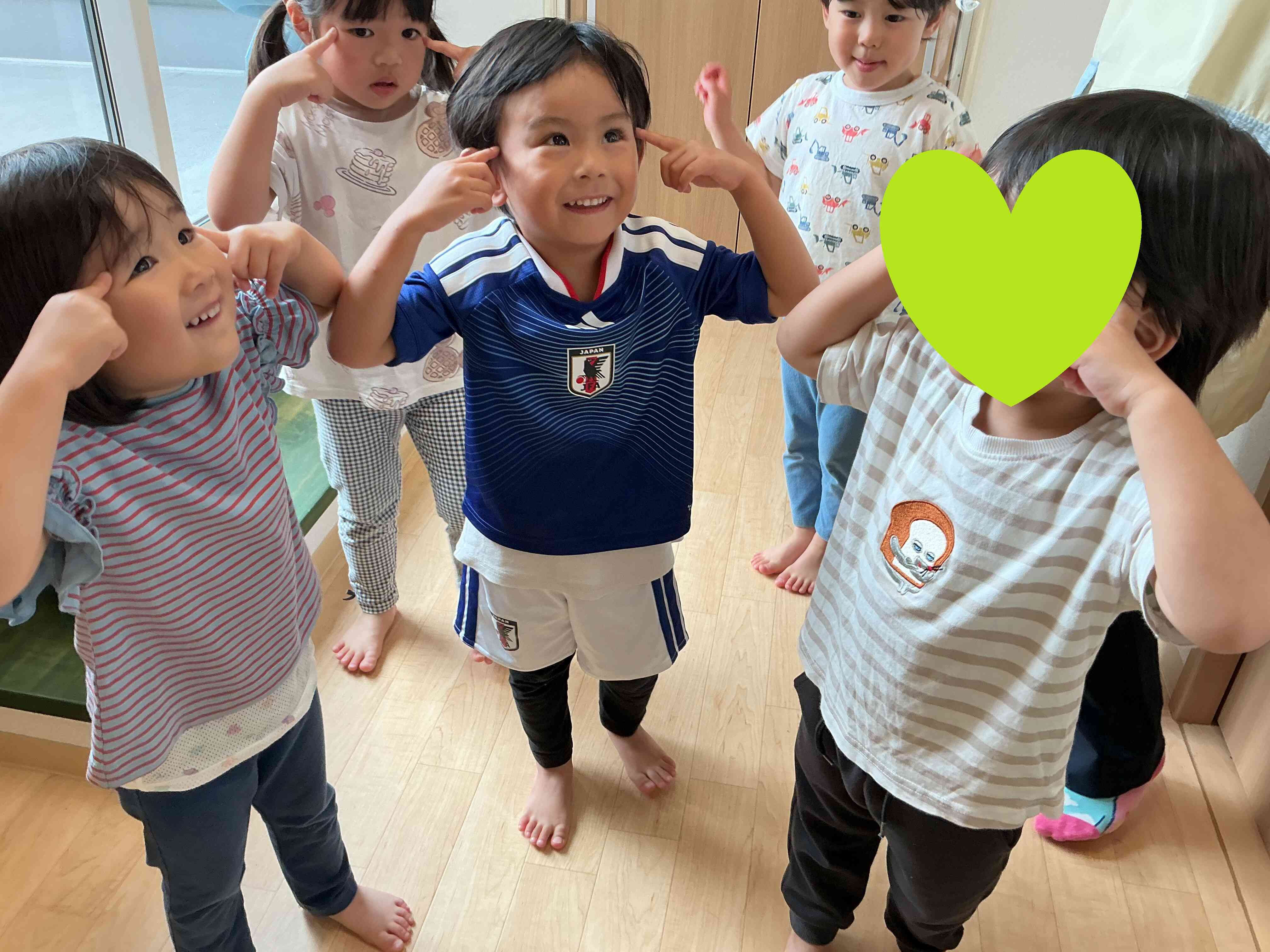 雨の日の過ごし方　りす組（3歳児）