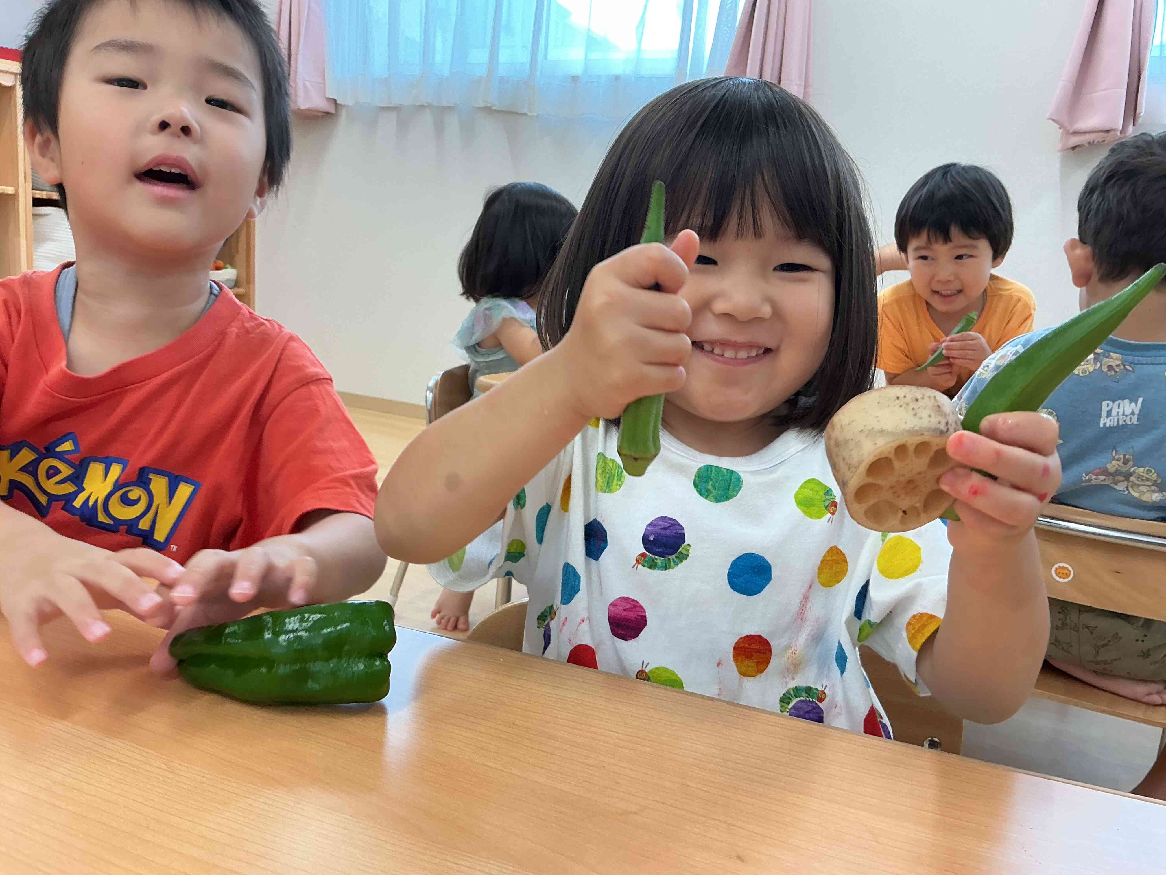 りす組（3歳児）さんのやさいスタンプはピザです