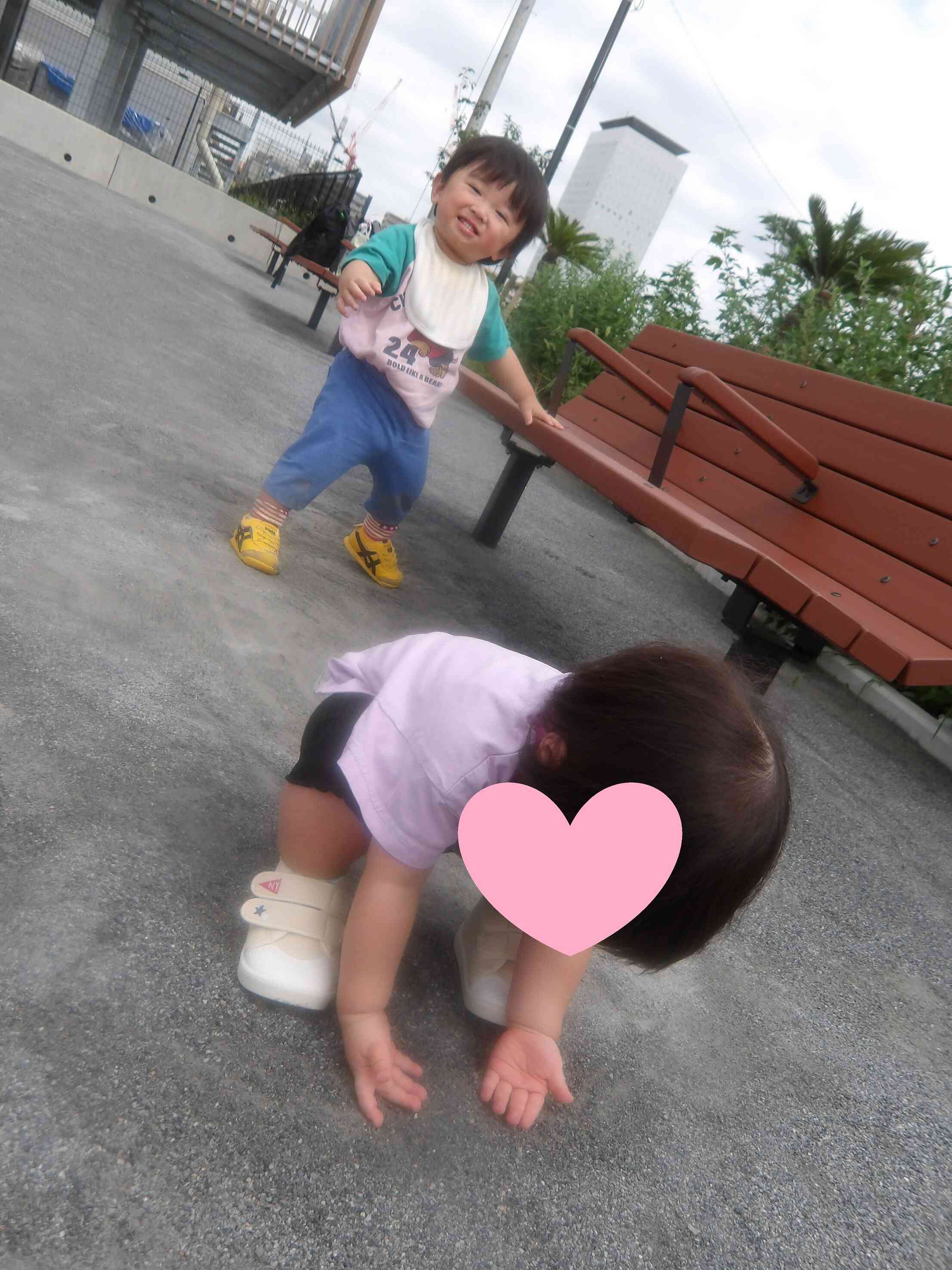 初めての靴を履いて