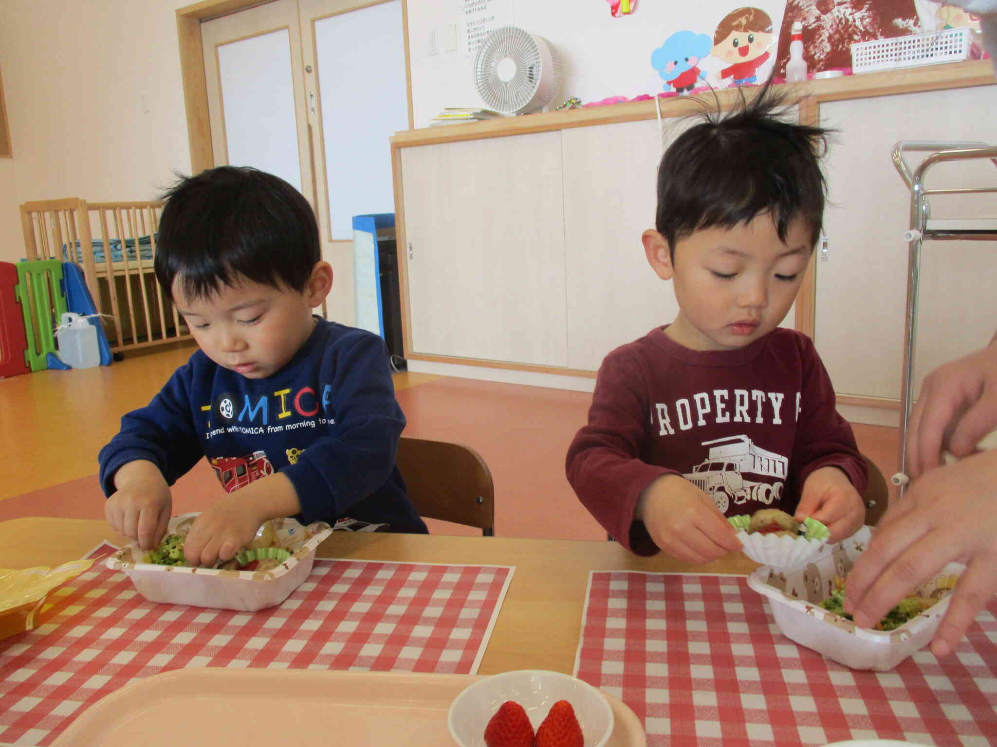 いよいよお弁当箱に・・・