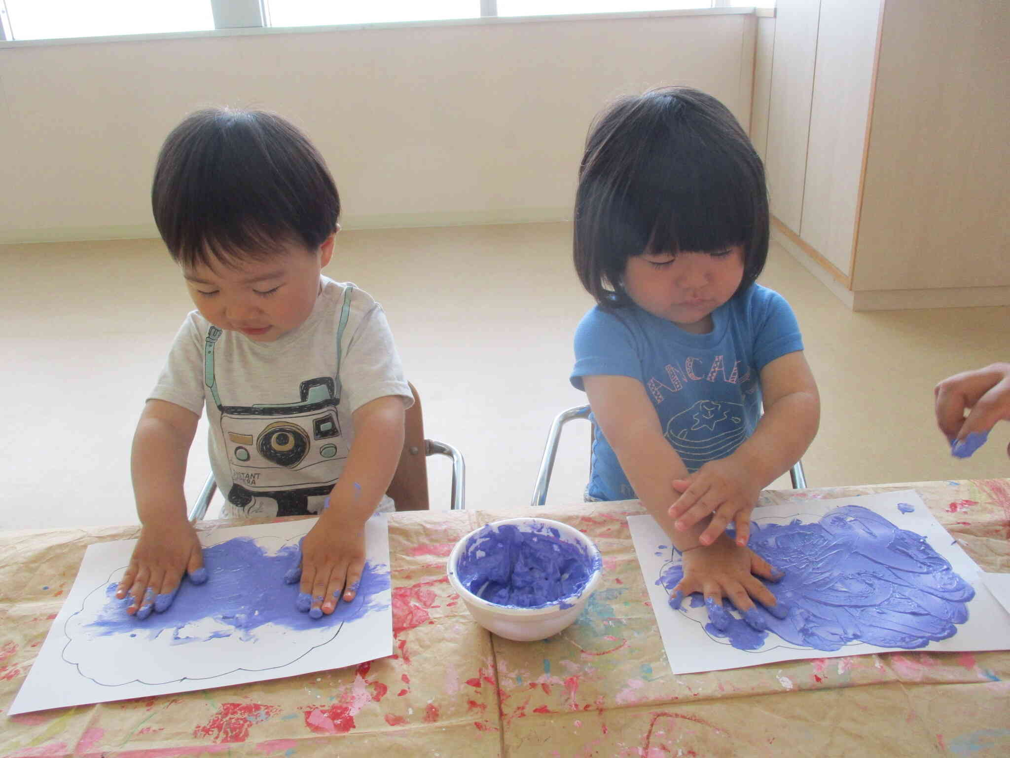 手で塗ると気持ちが良いね♪