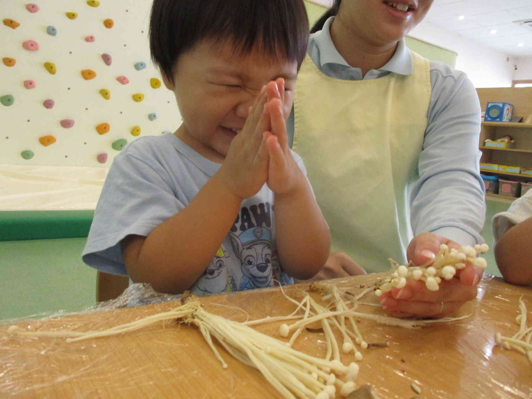 きのこの感触にちょっとビックリ・・・