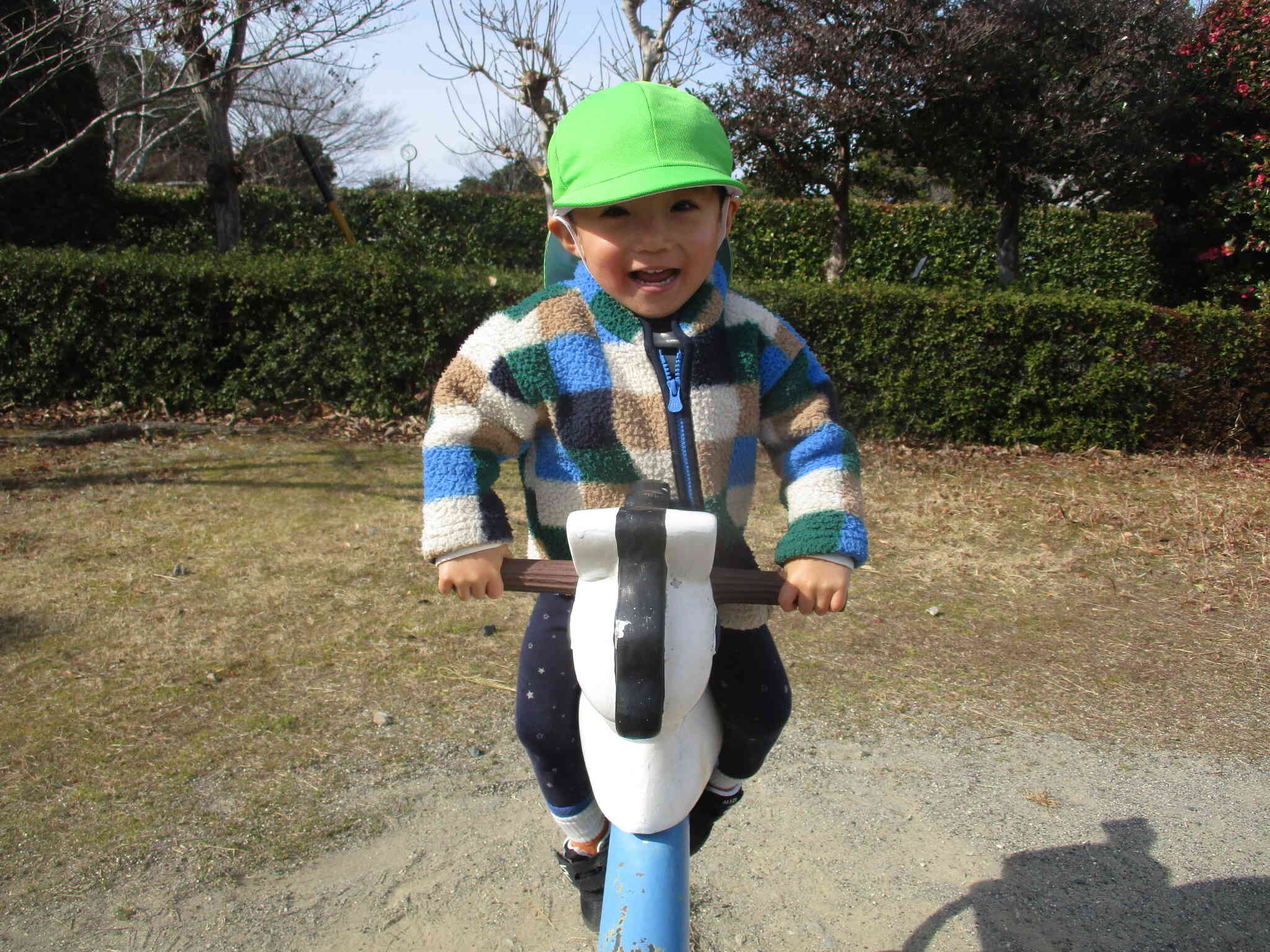 遊具のある公園に・・・