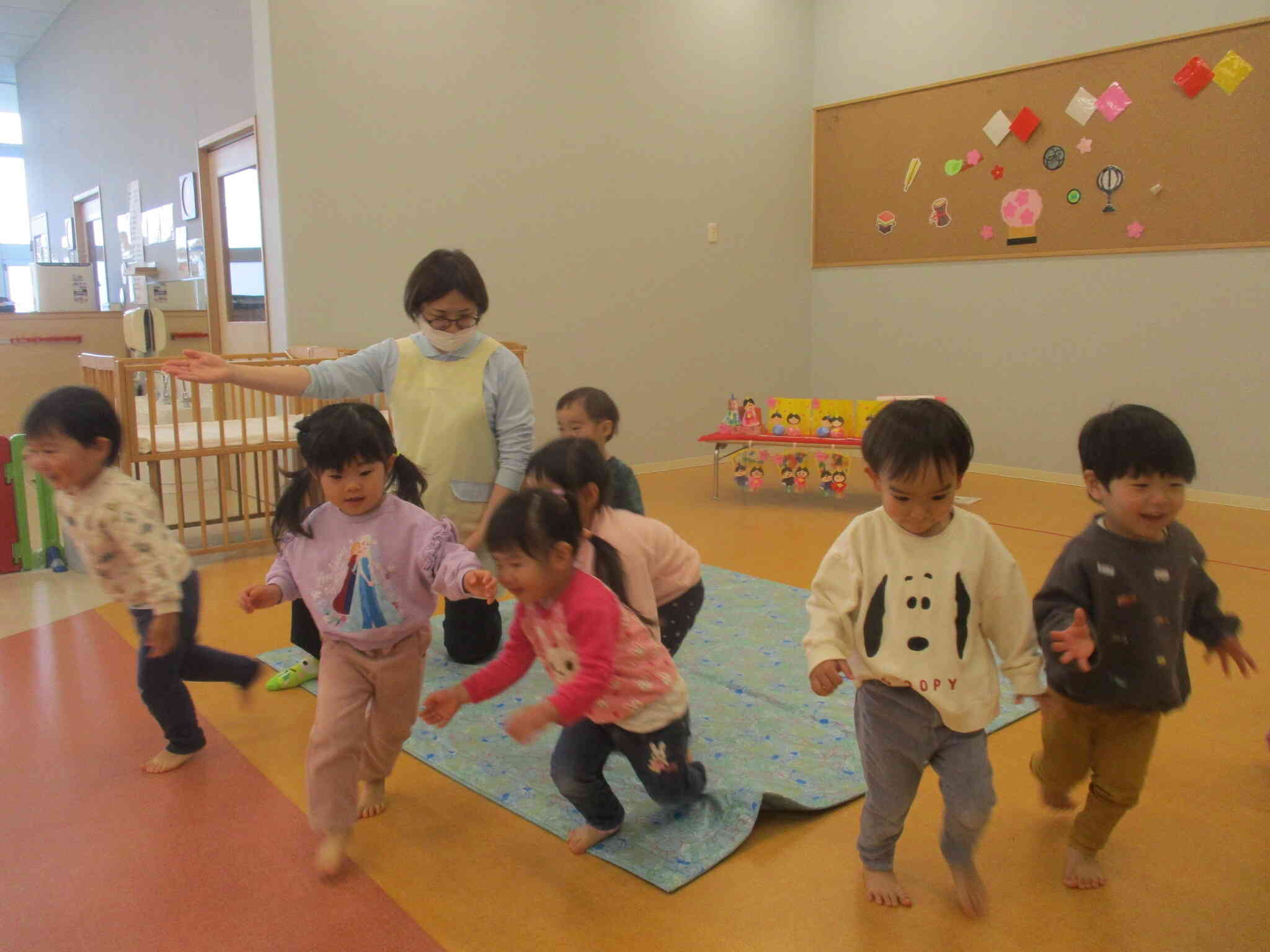 みんなダッシュで風船を取りに行きます！