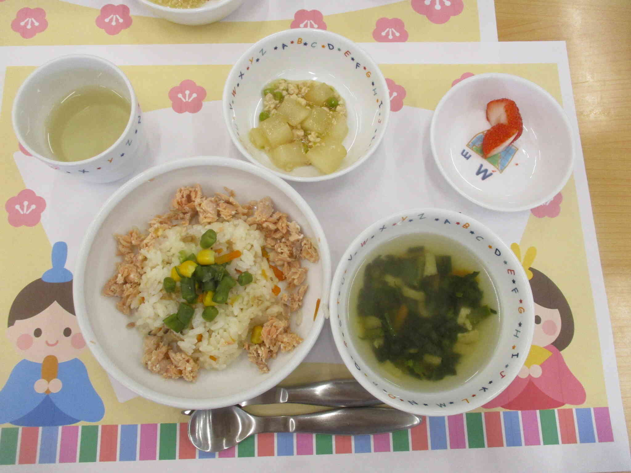 ３月３日（ひな祭り）の給食