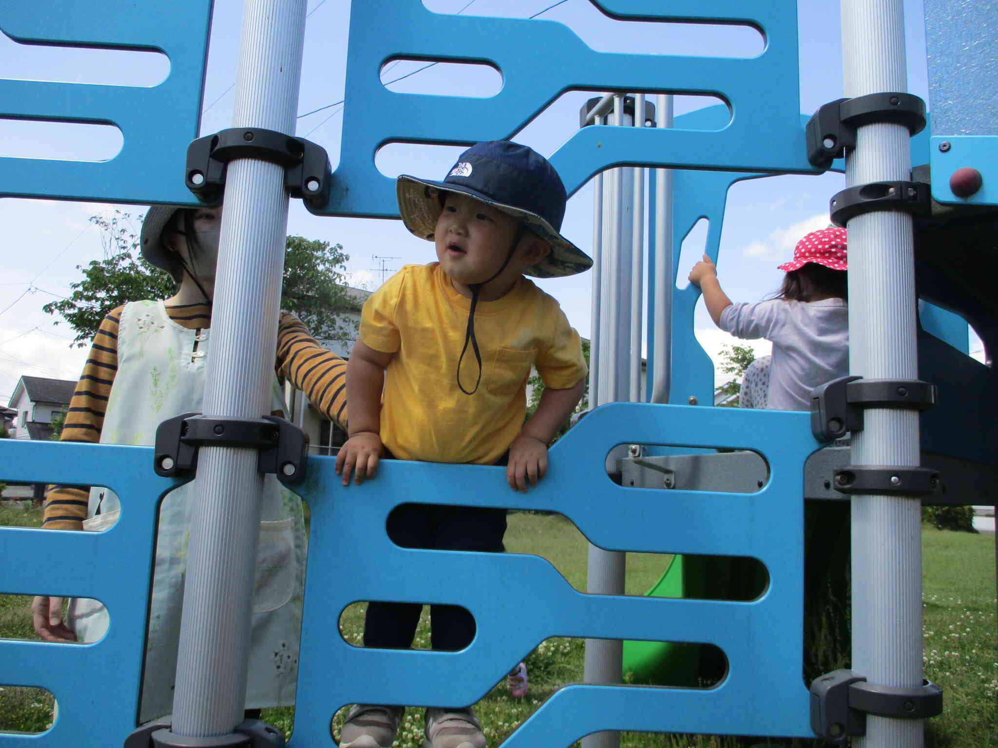 公園の遊具も大好き！｜くまもと江津湖療育医療センター えづこ