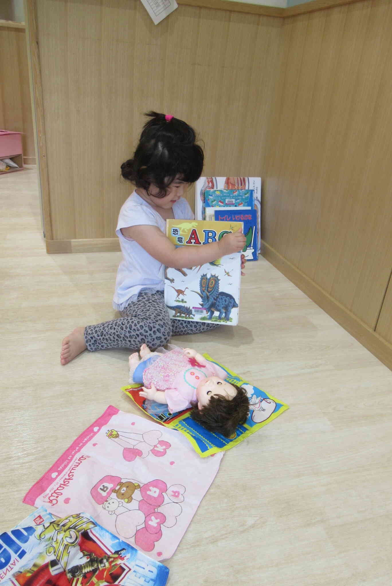 本読んであげるね！！