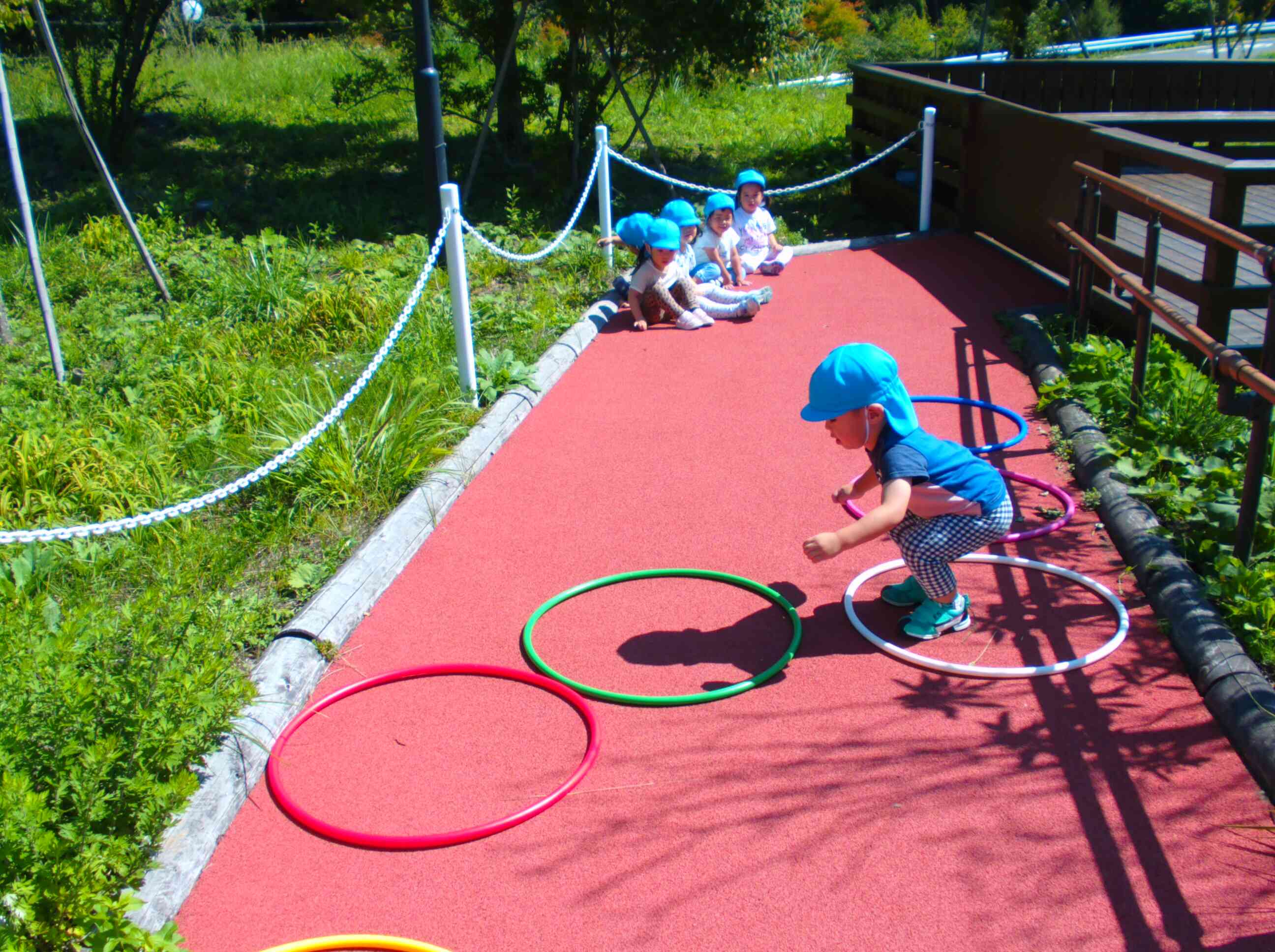 フラフープ遊び