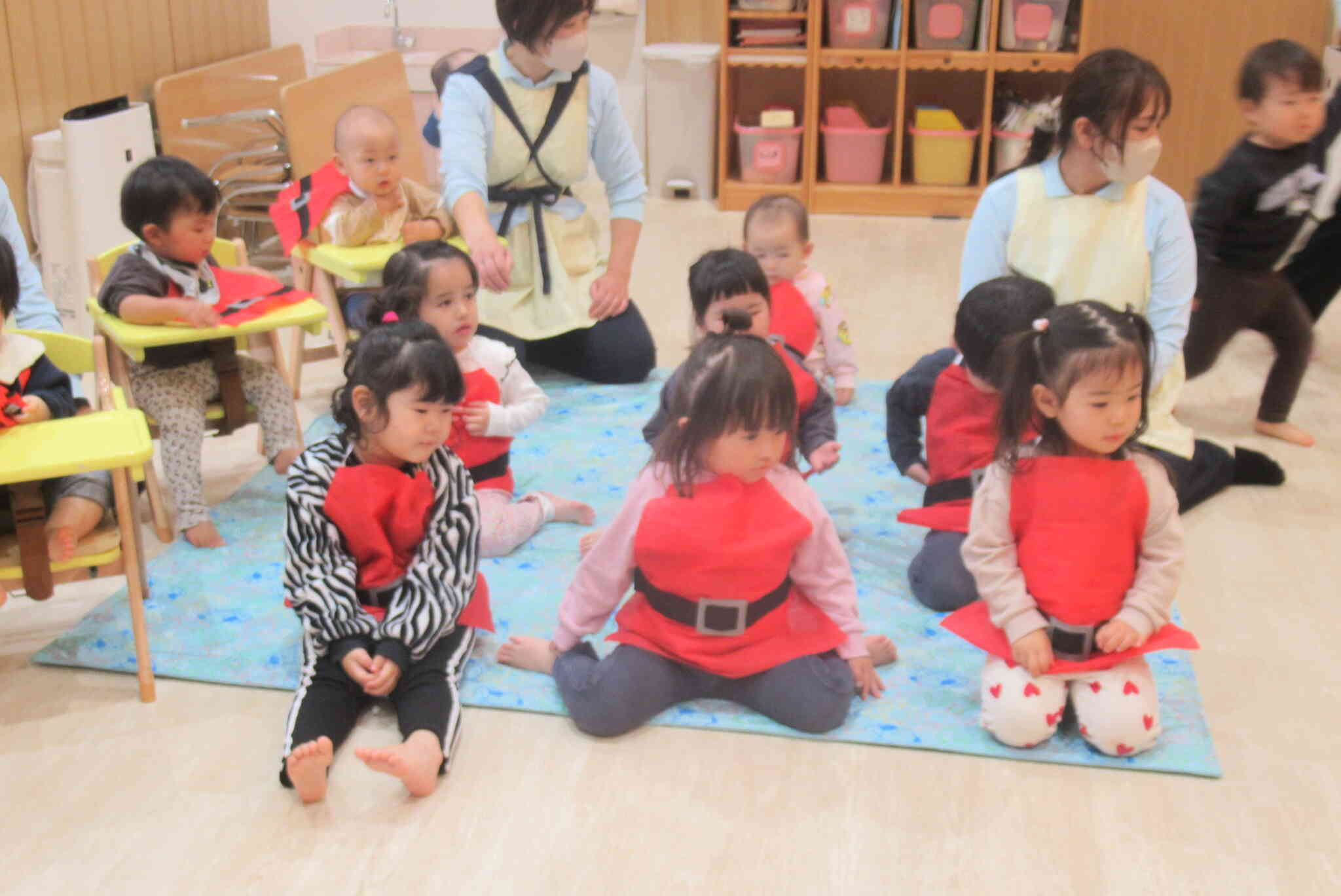 クリスマスの衣装に変身したよ