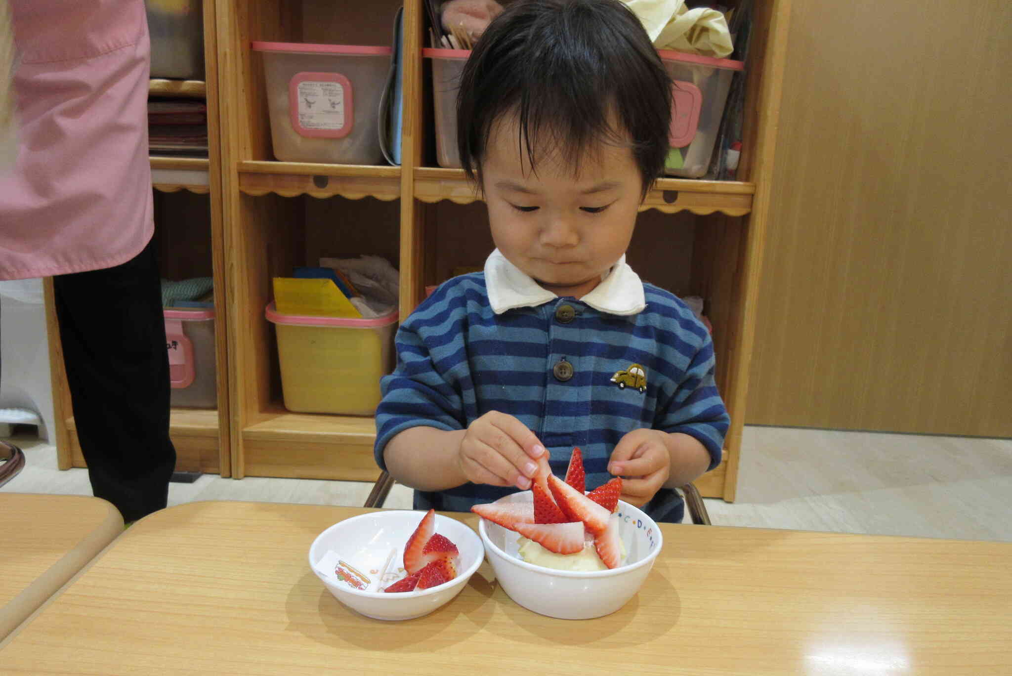 ぼくはいっぱいイチゴをのせたよ(*'▽')